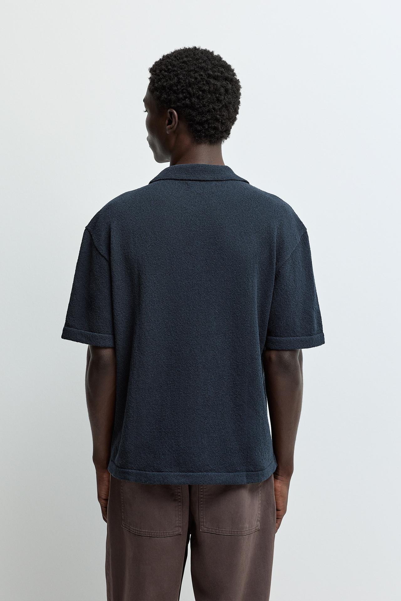 Textured knit polo shirt — NAVY