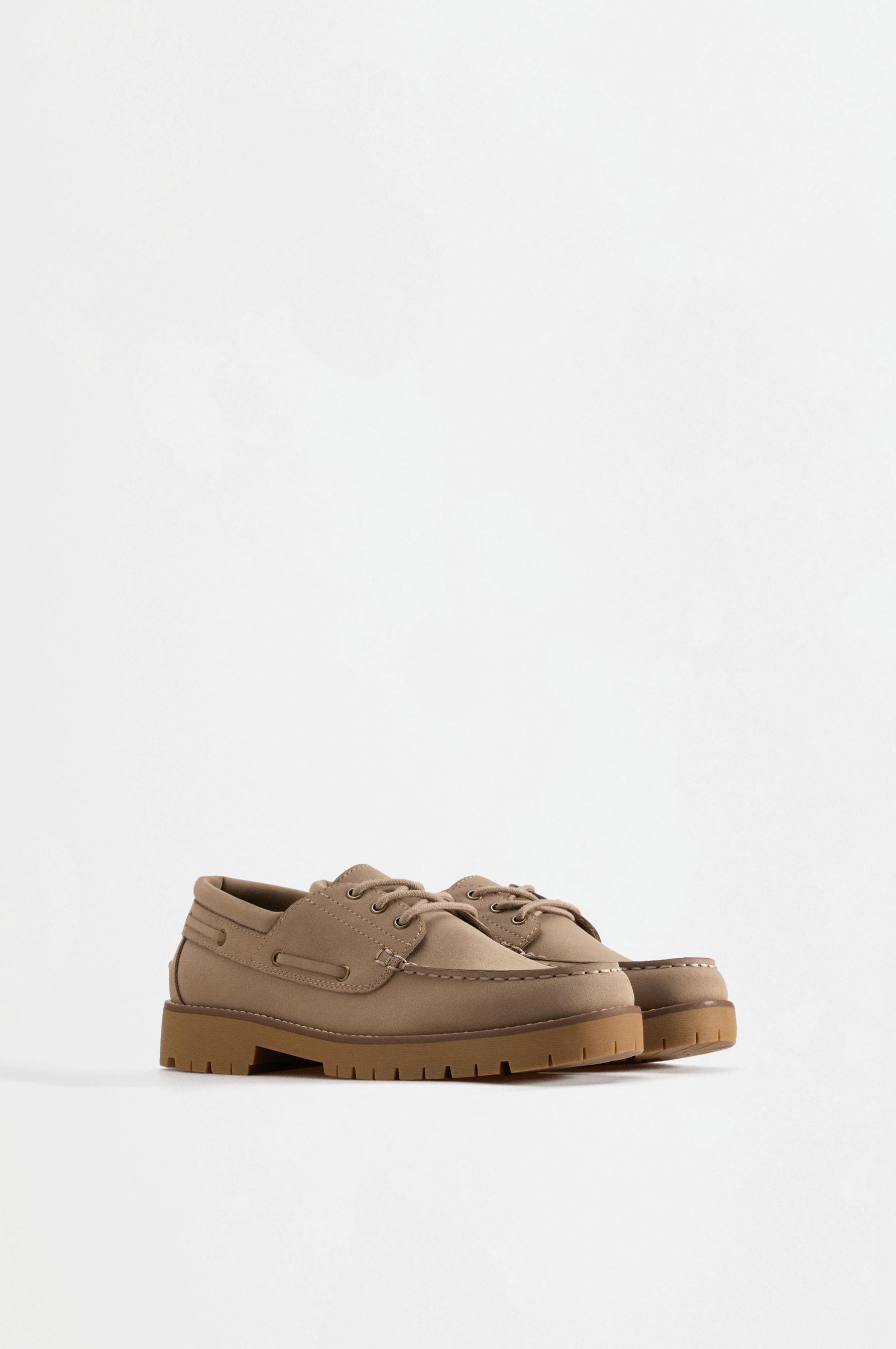 Boat shoes — BEIGE