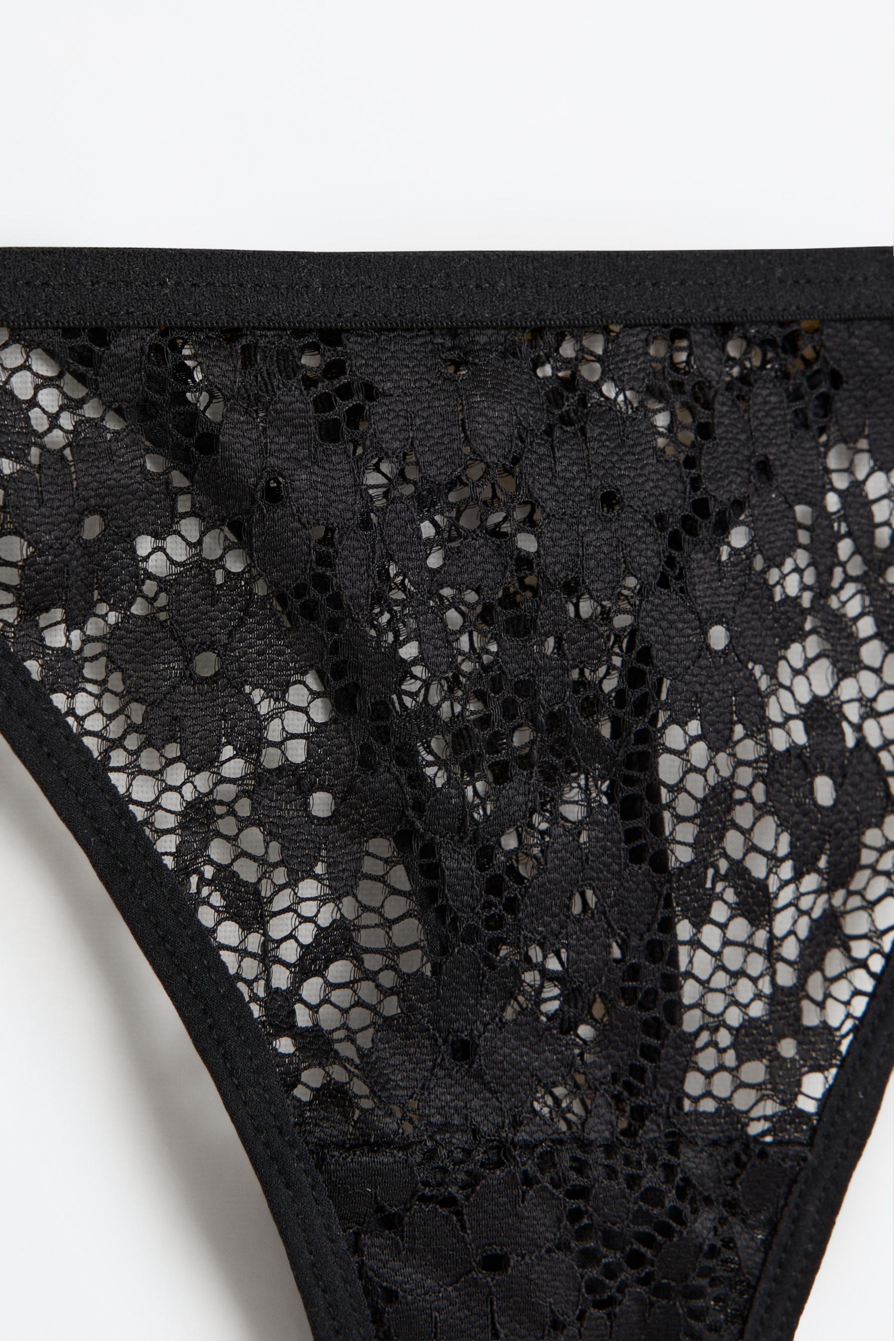 Lace thong — BLACK