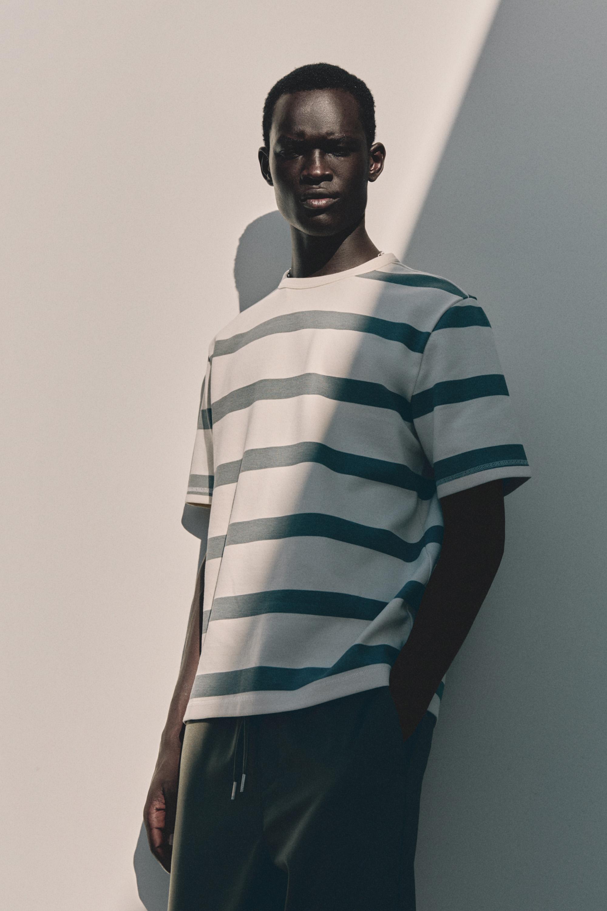 Textured striped T-shirt — BLUE GREY