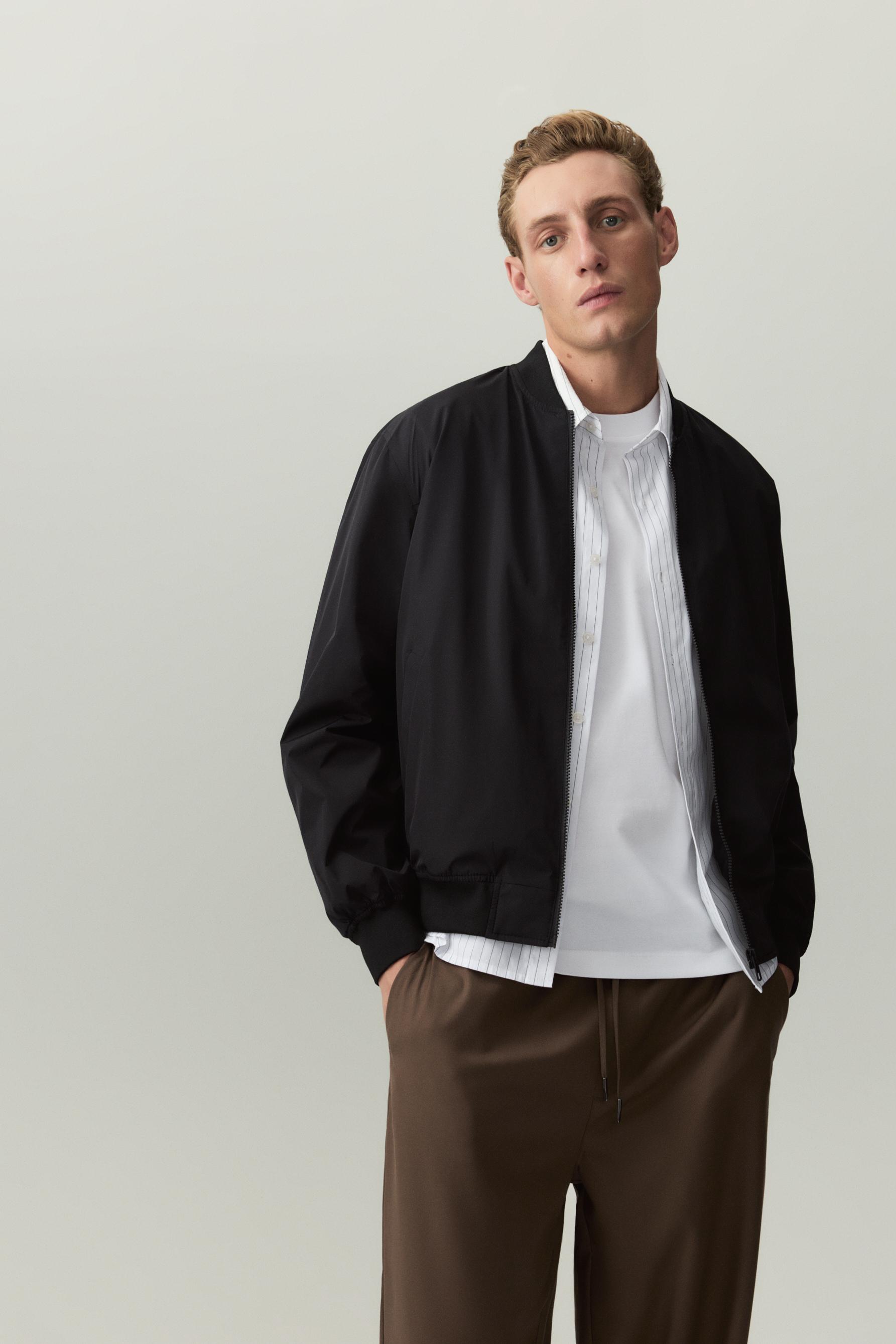 Bomber jacket — BLACK