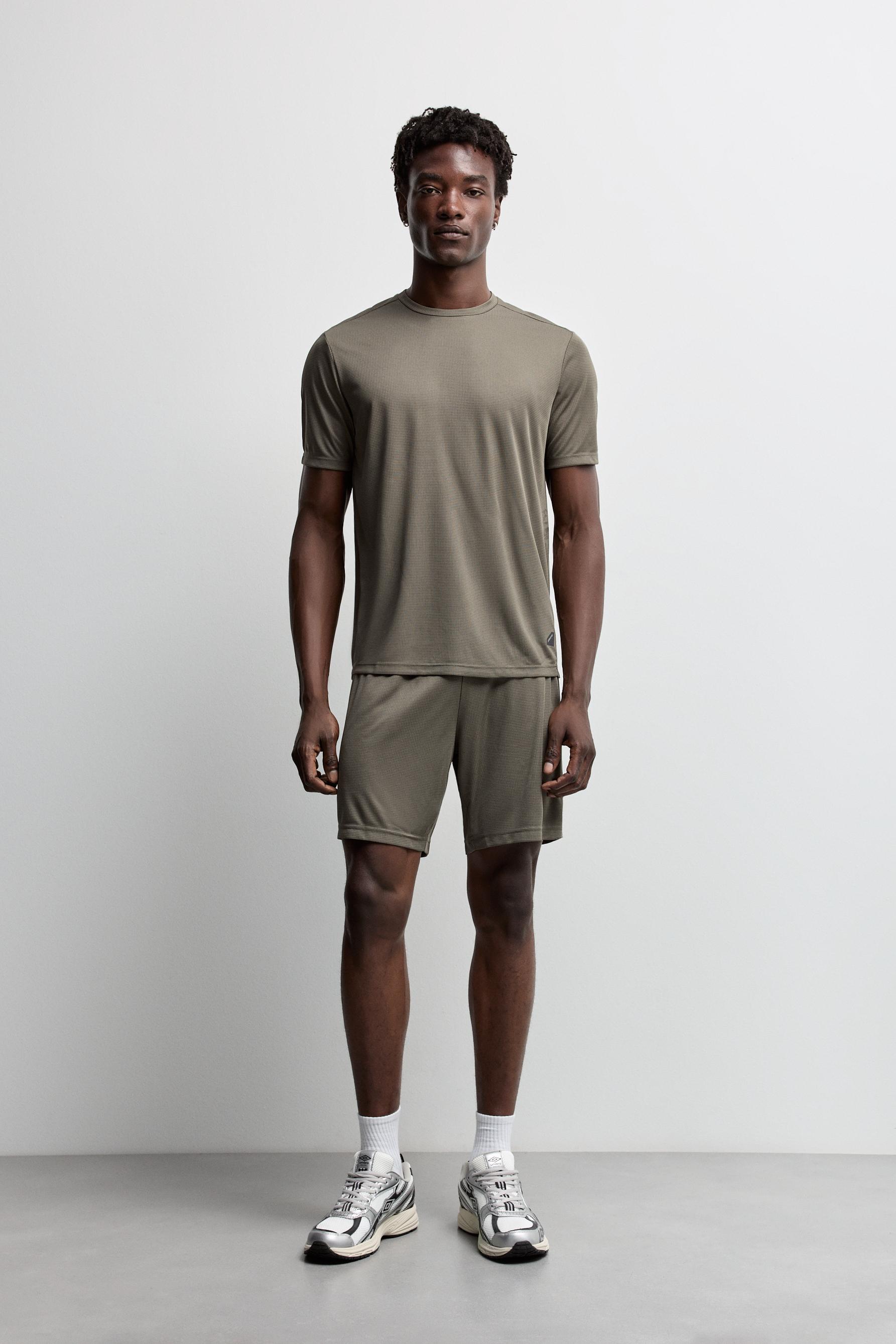Sports T-shirt — DARK GREEN