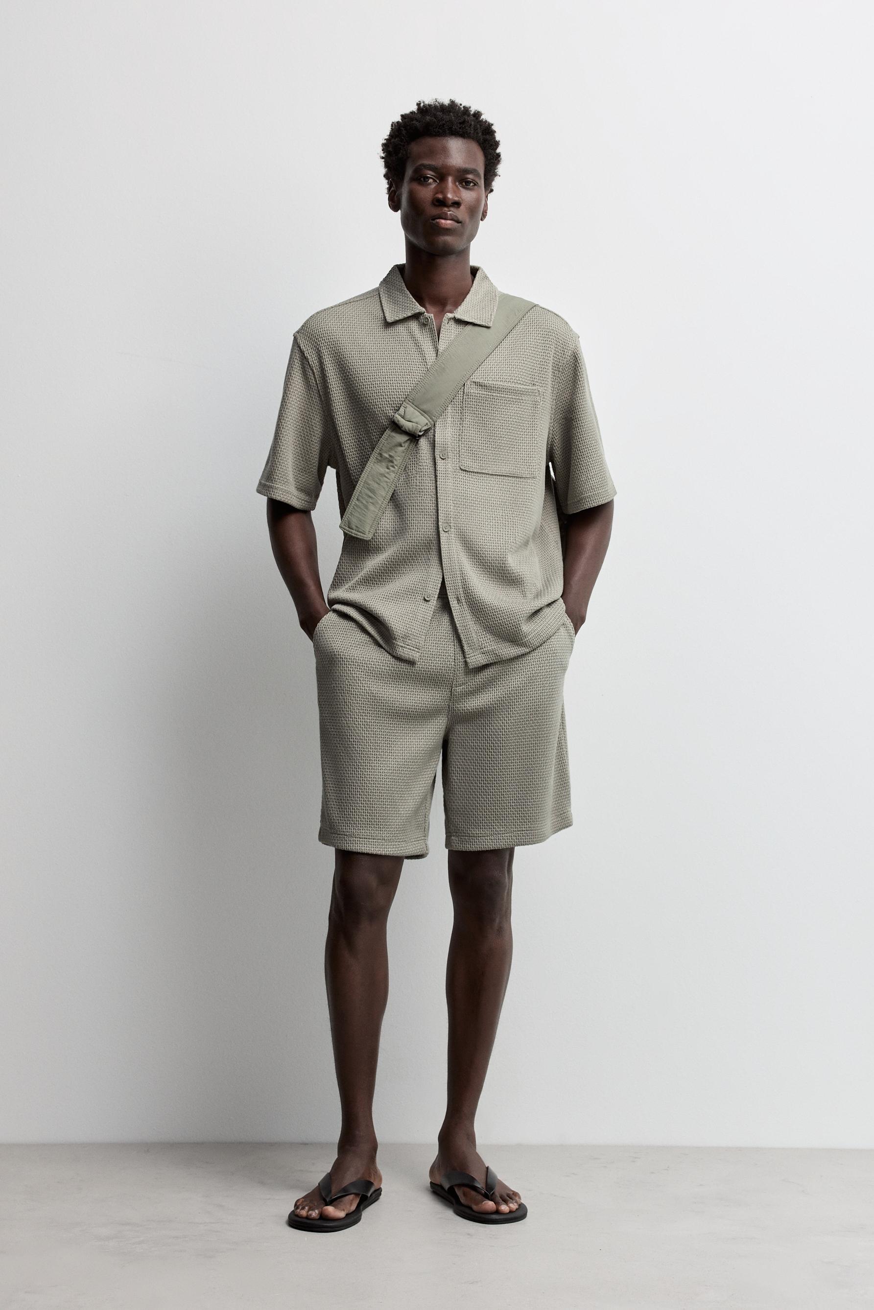 Waffle-textured Bermuda shorts — PALE GREEN