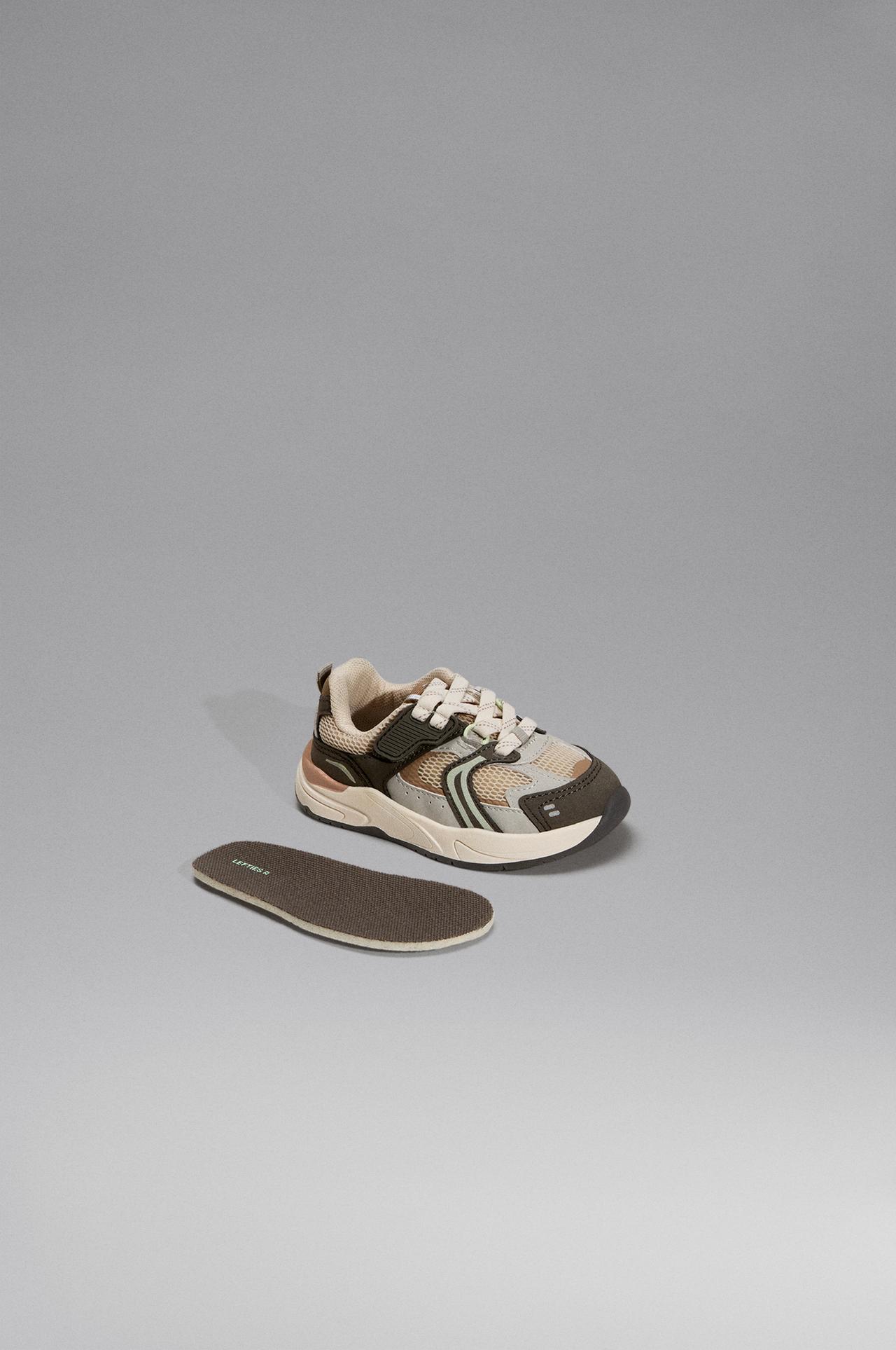 Multi-piece barefoot trainers — BROWNISH TONE