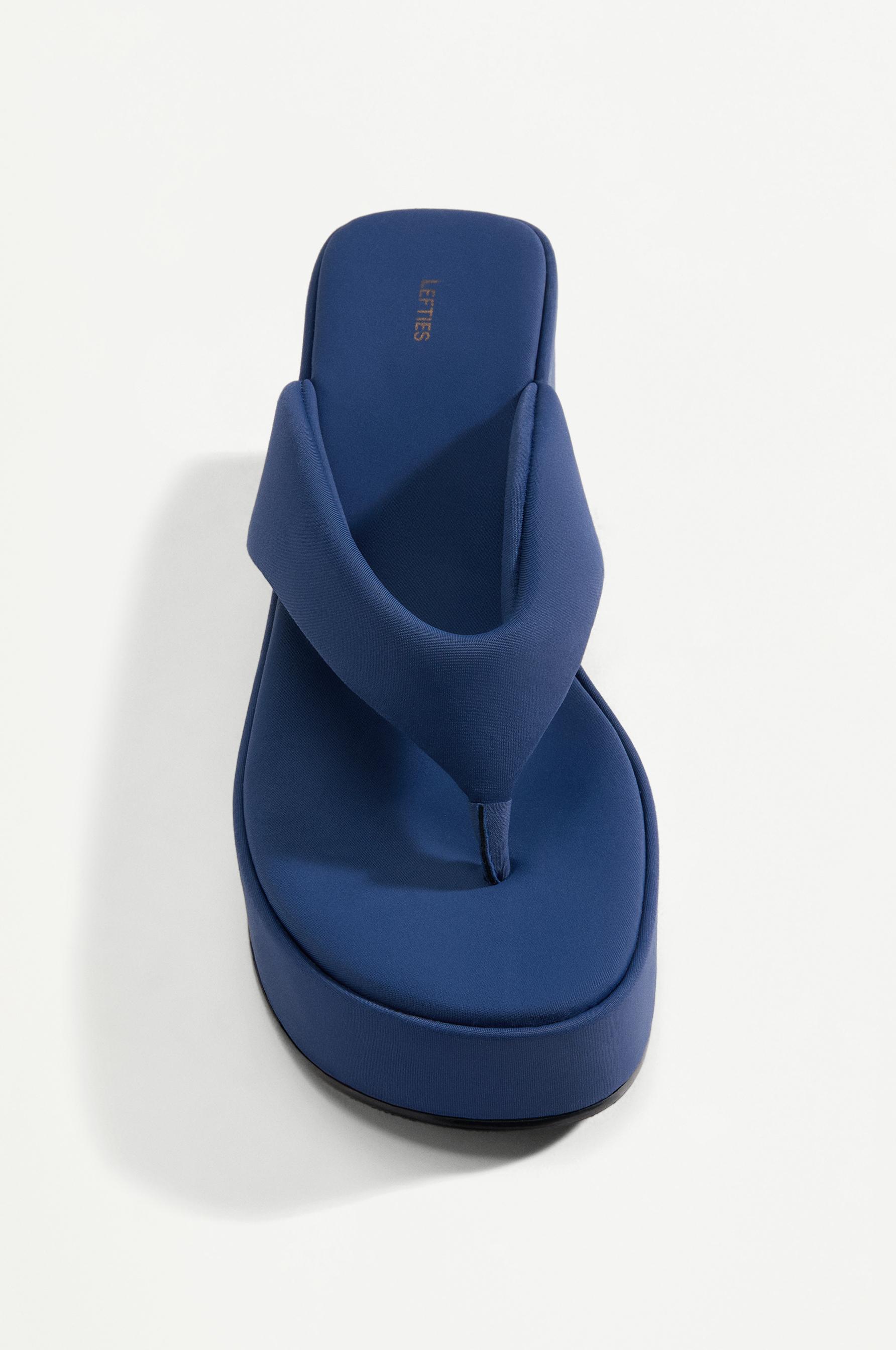 Neoprene-effect wedge sandals — DEEP BLUE