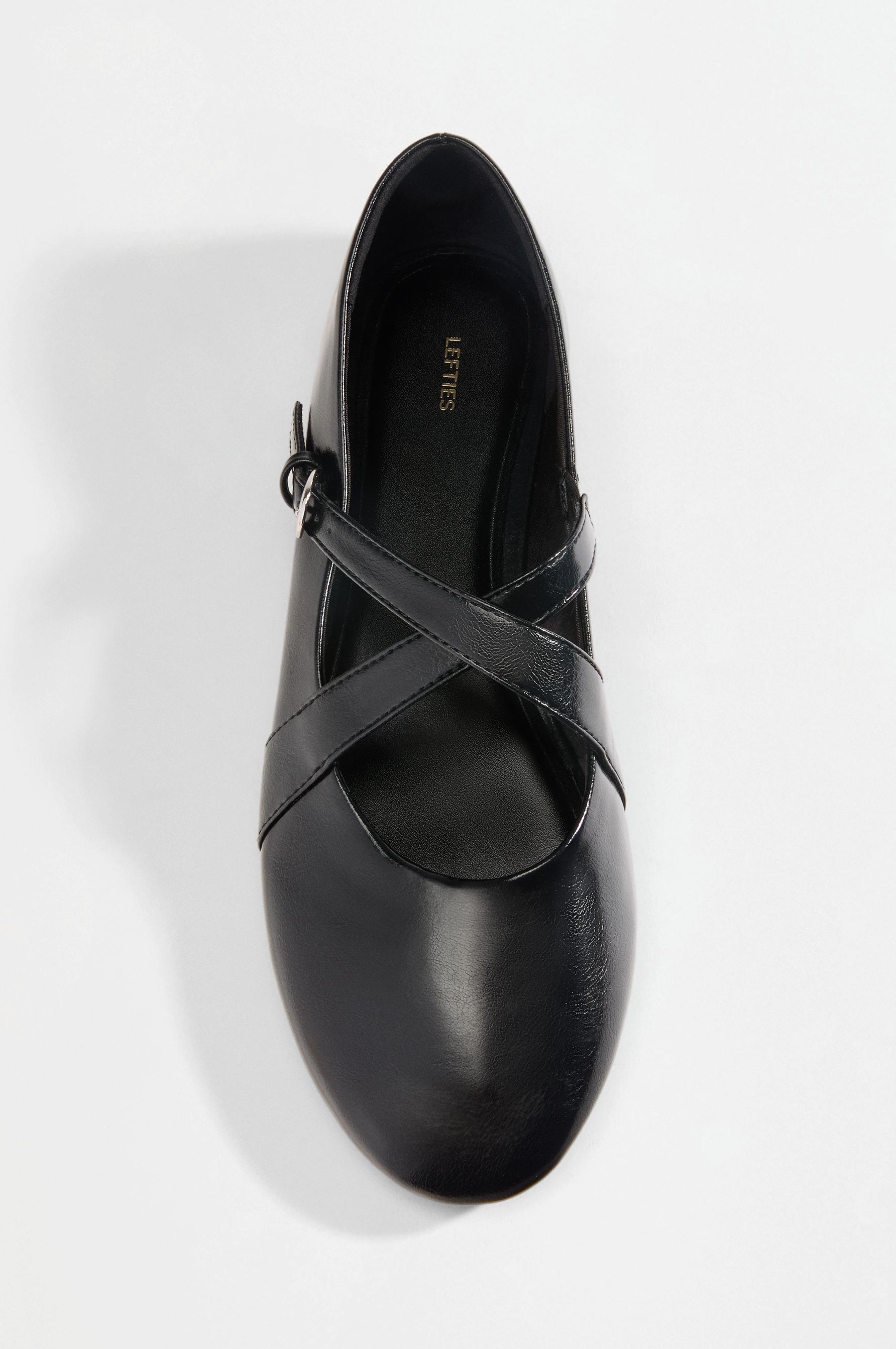 Double-strap ballet flats — BLACK