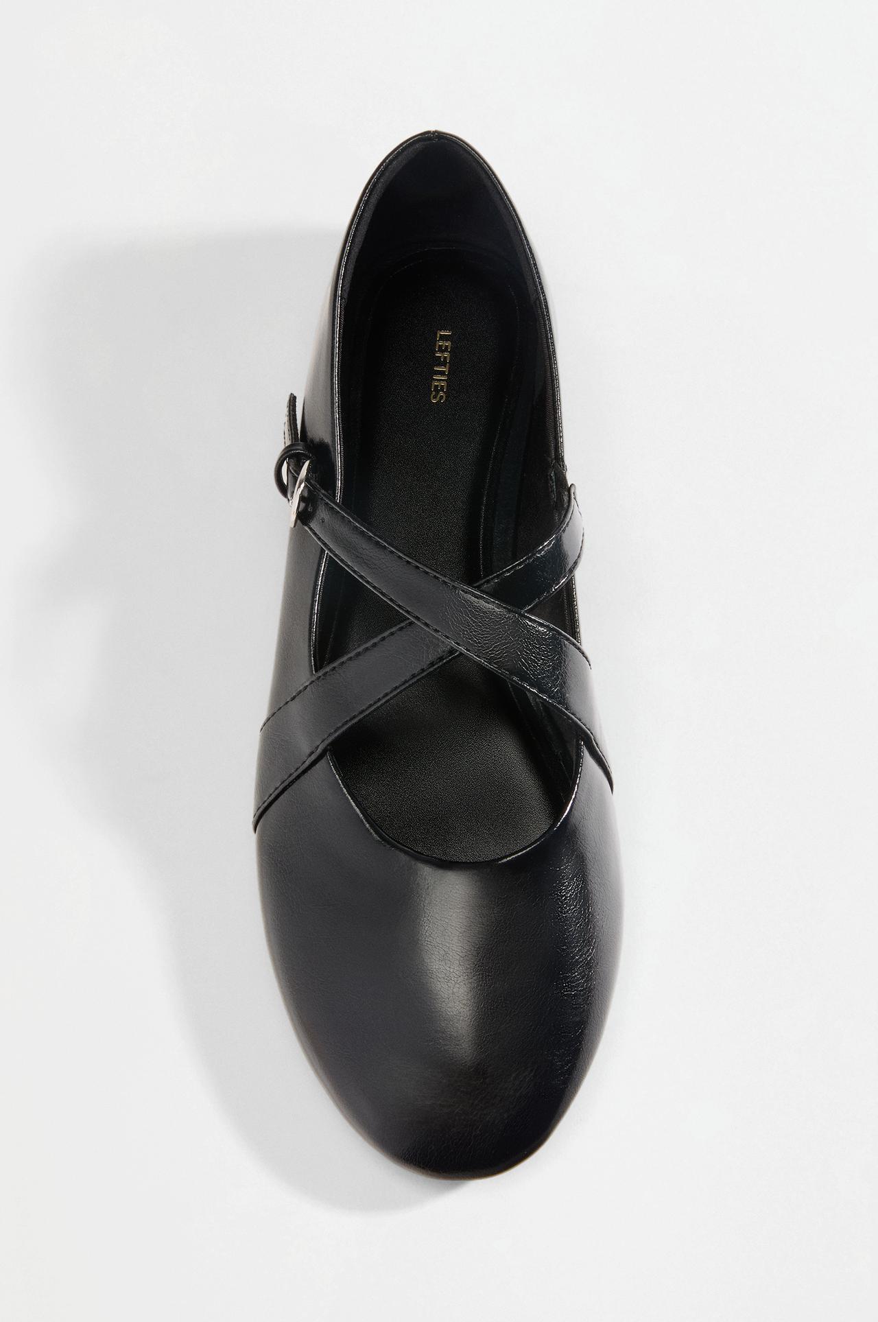 Double-strap ballet flats — BLACK
