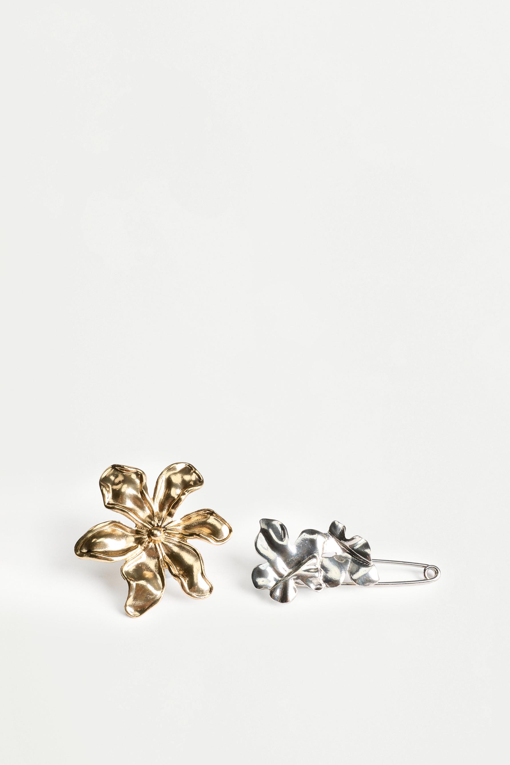 Floral metal brooch 2-pack — GOLD