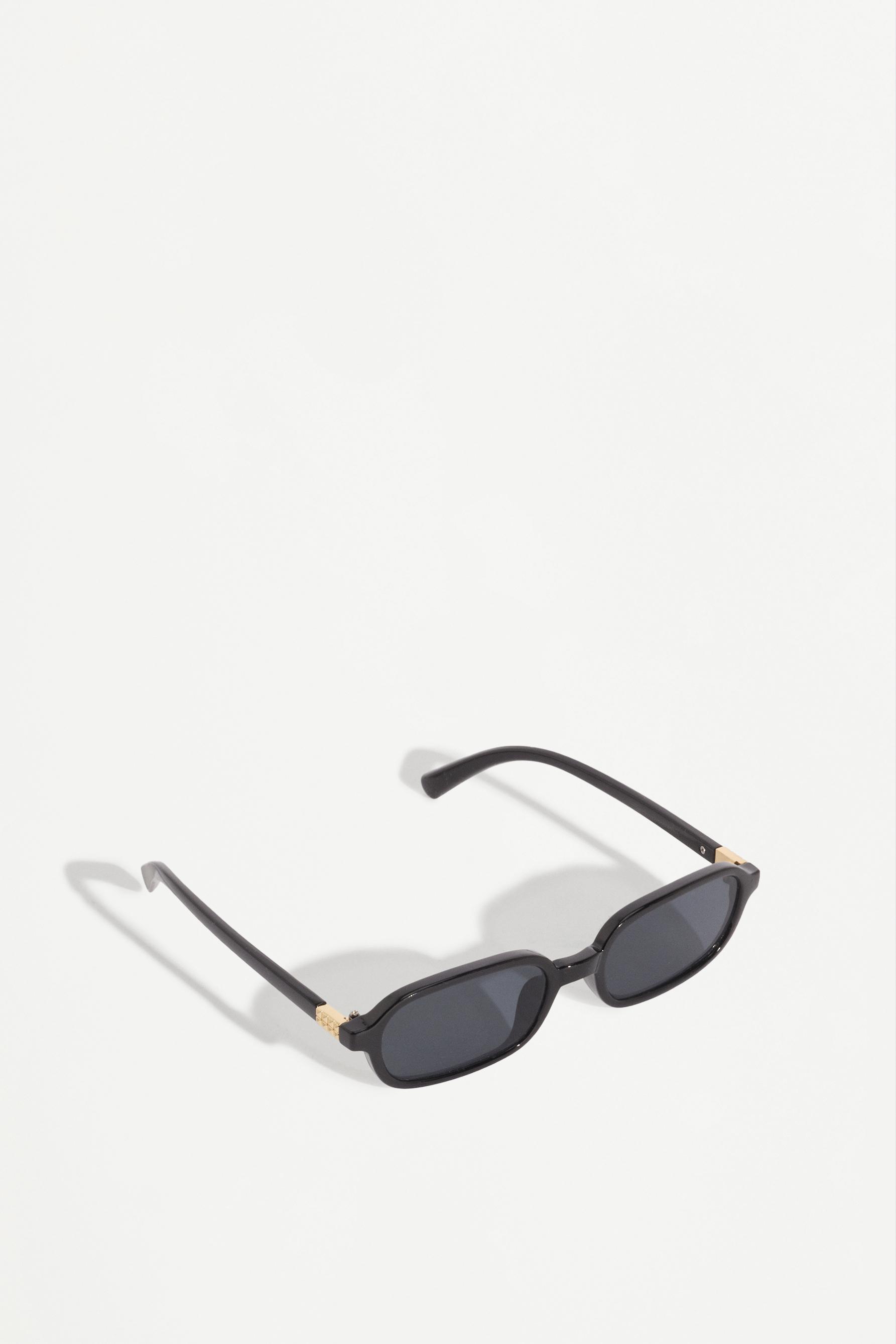 Small rectangular glasses — BLACK TONE