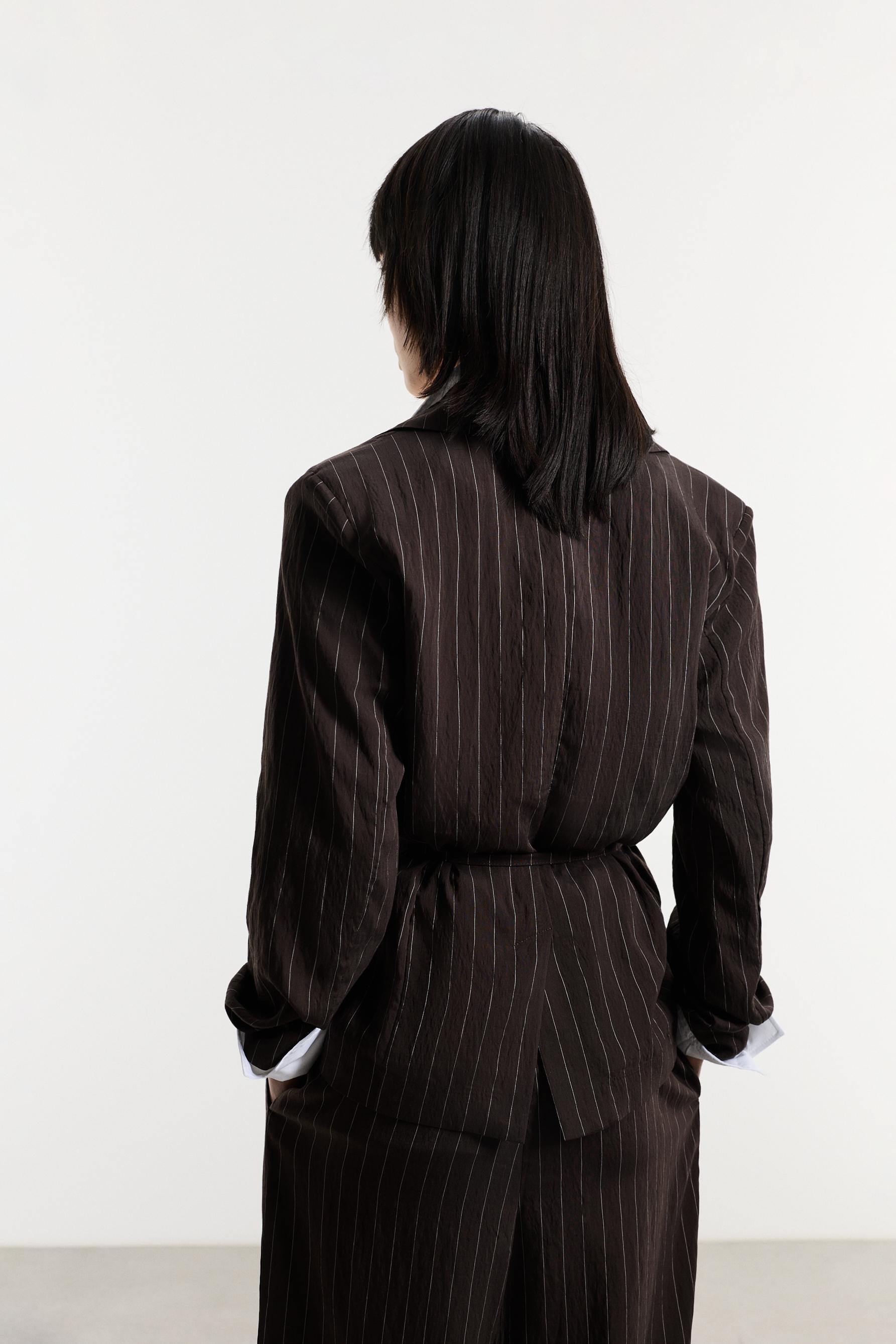 Striped blazer with tie — DARK BROWN