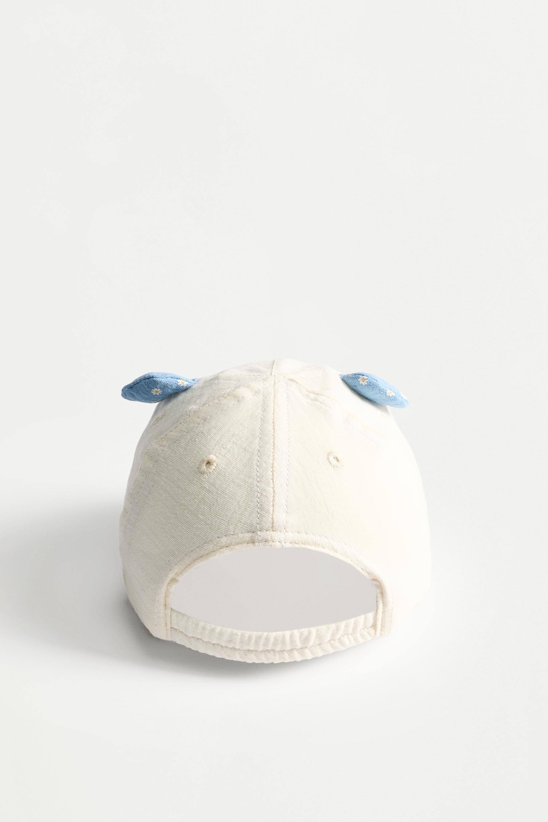 Bear cap — WHITE/SKY BLUE (alternate view)