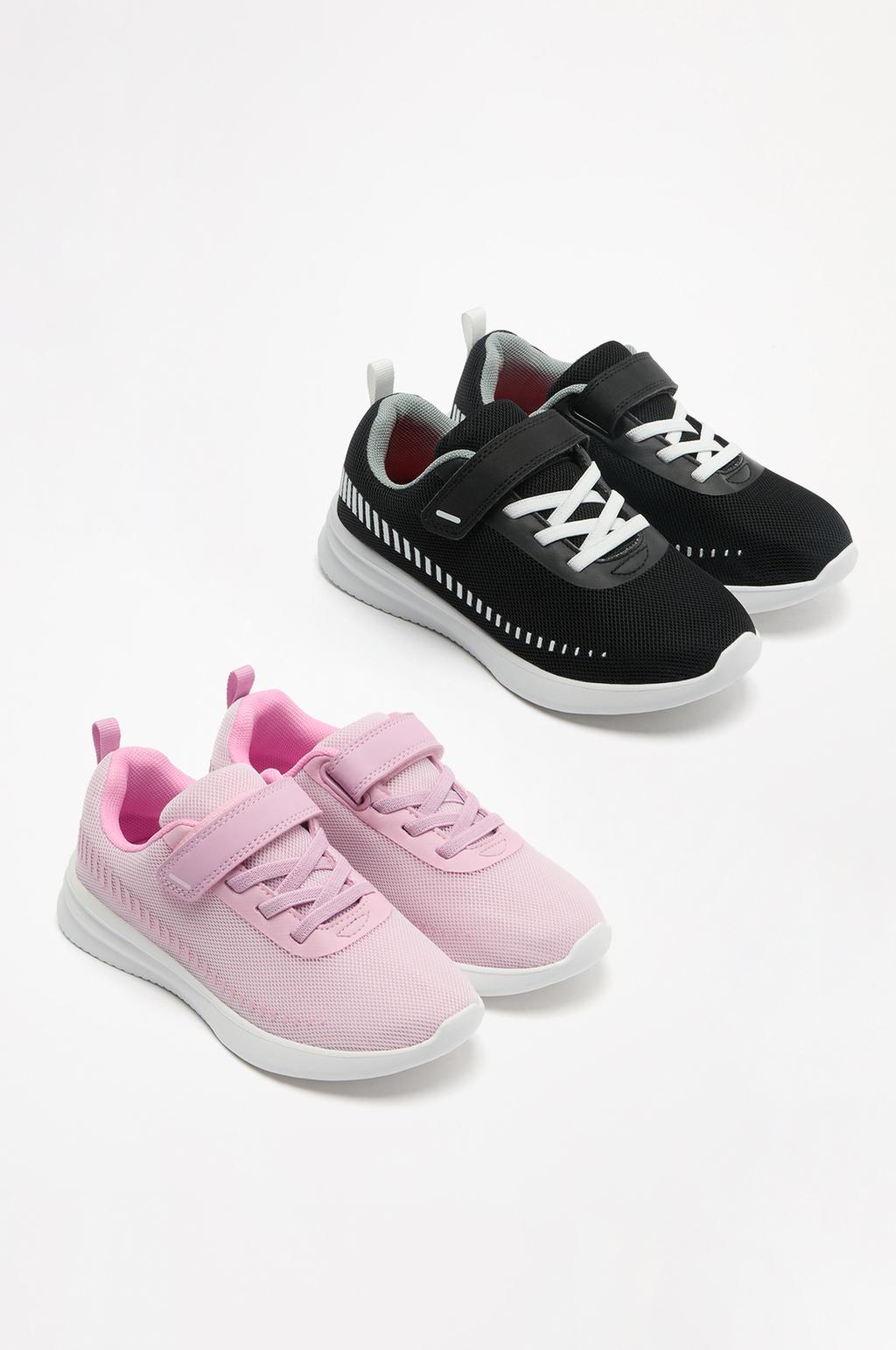 2-pack of minimalist sneakers