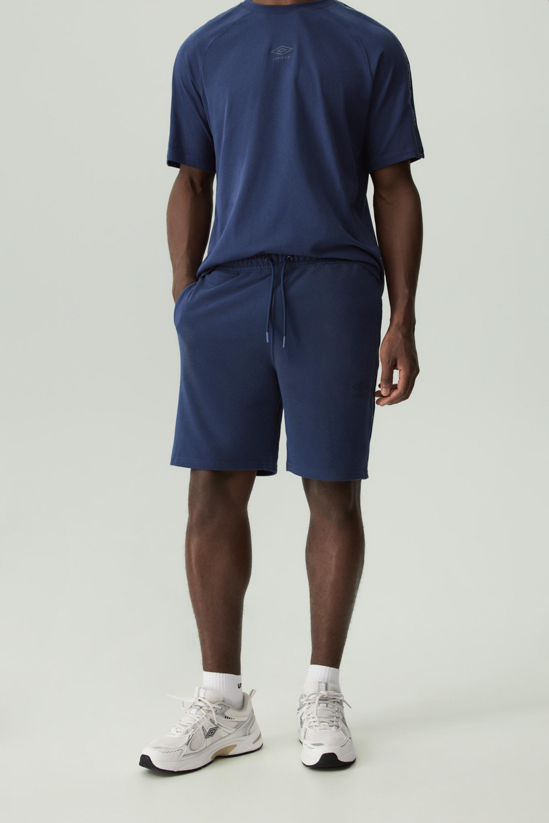 Bermuda deportiva Umbro x Lefties