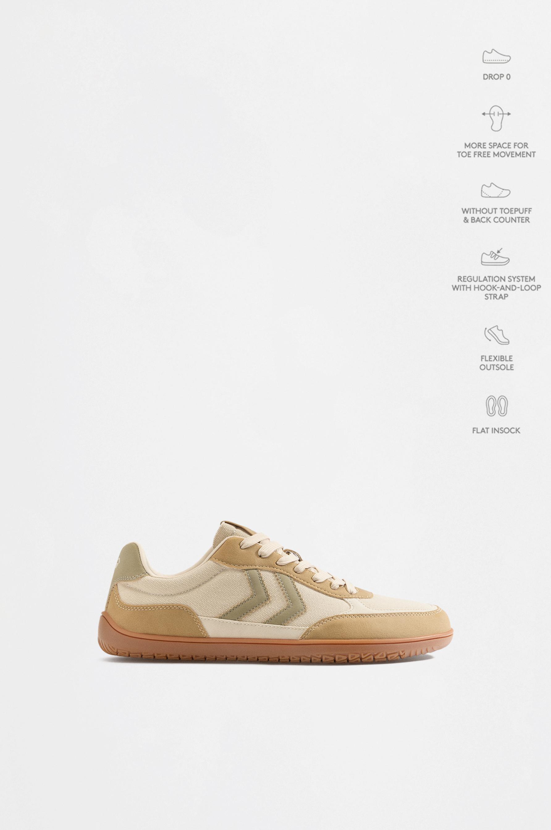 Hummel Barefoot Sneakers — BEIGE