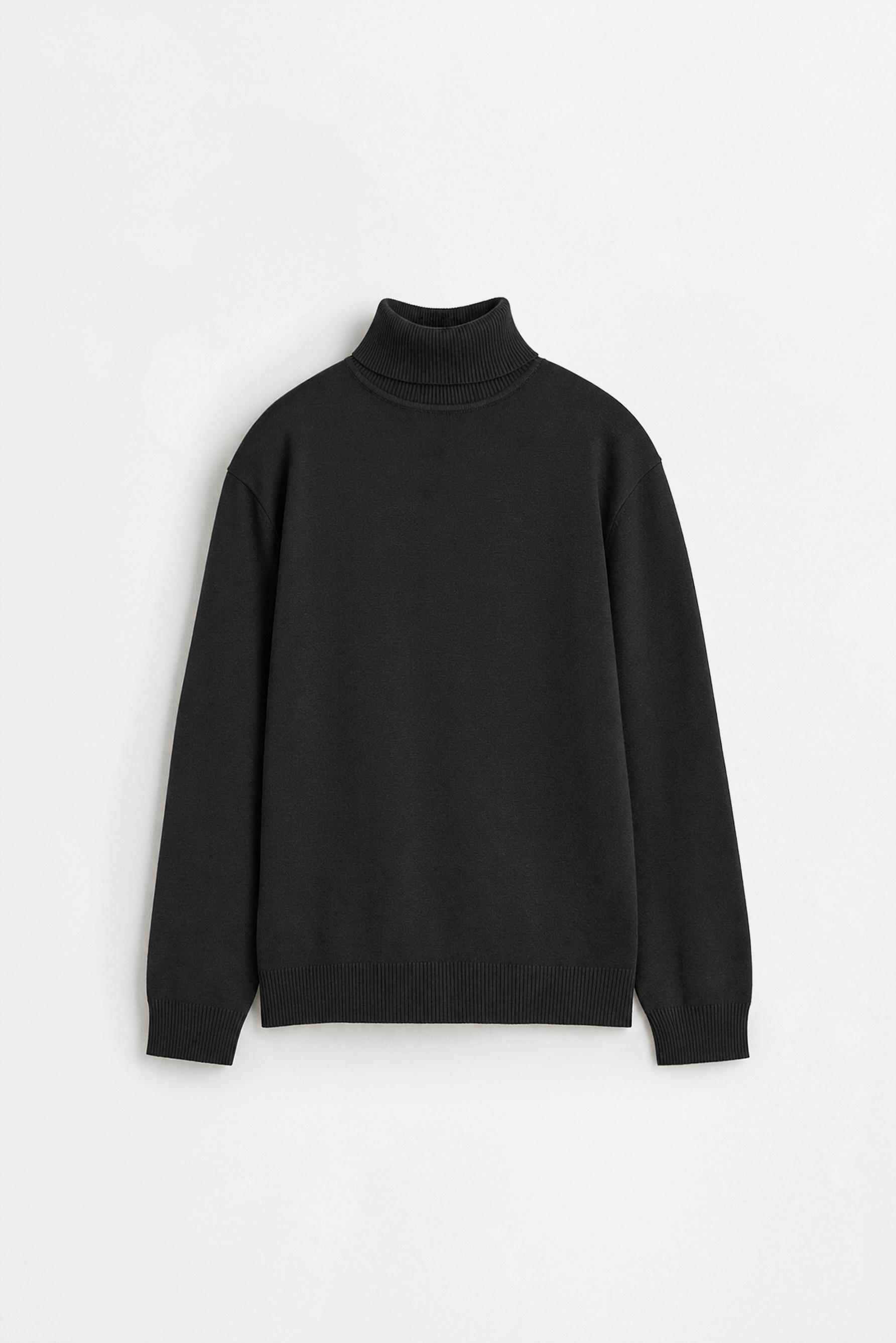 Roll neck sweater — BLACK