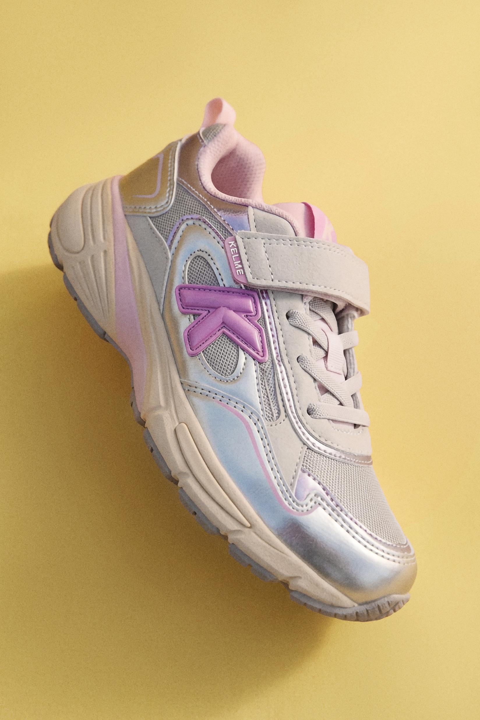 Kelme multi-piece sports shoe — SILVER