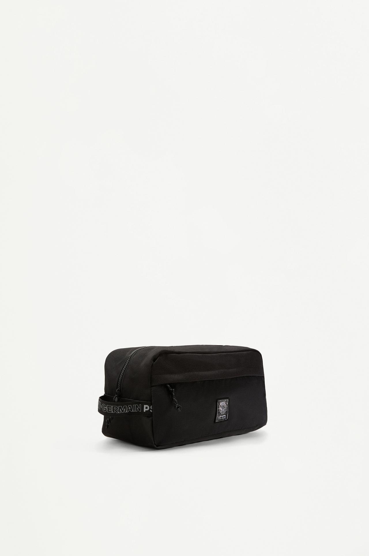 Paris Saint-Germain toiletry bag — BLACK