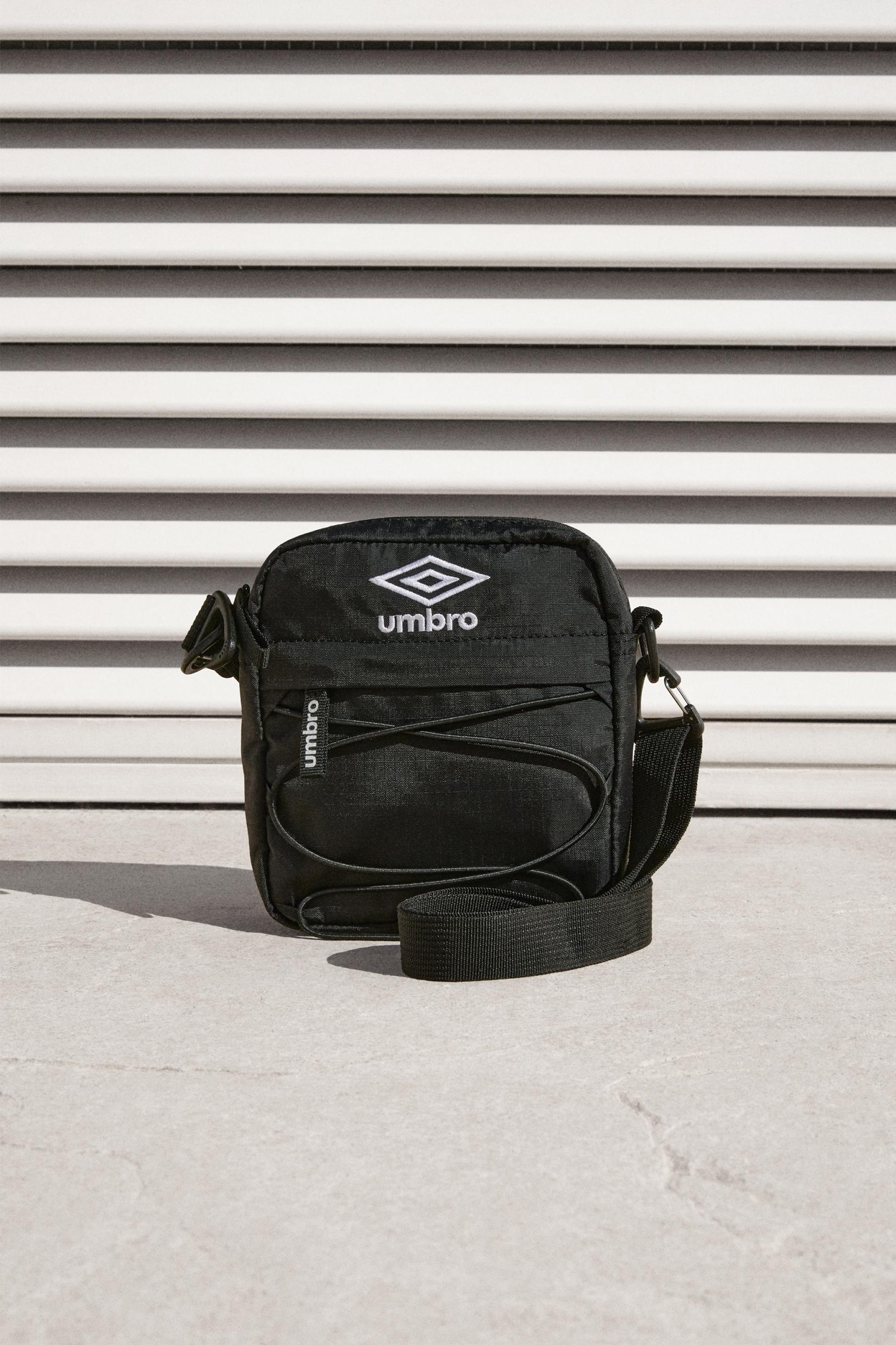 Umbro shoulder bag — BLACK