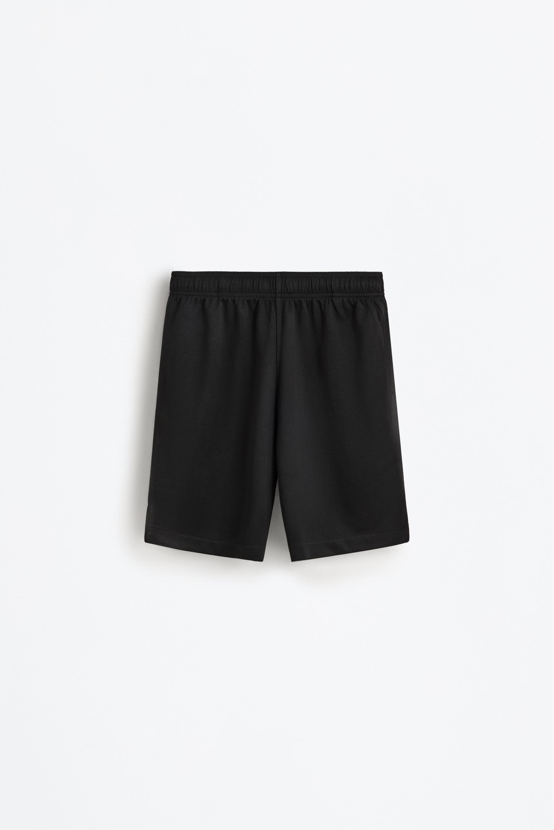 Bermuda sports shorts — BLACK