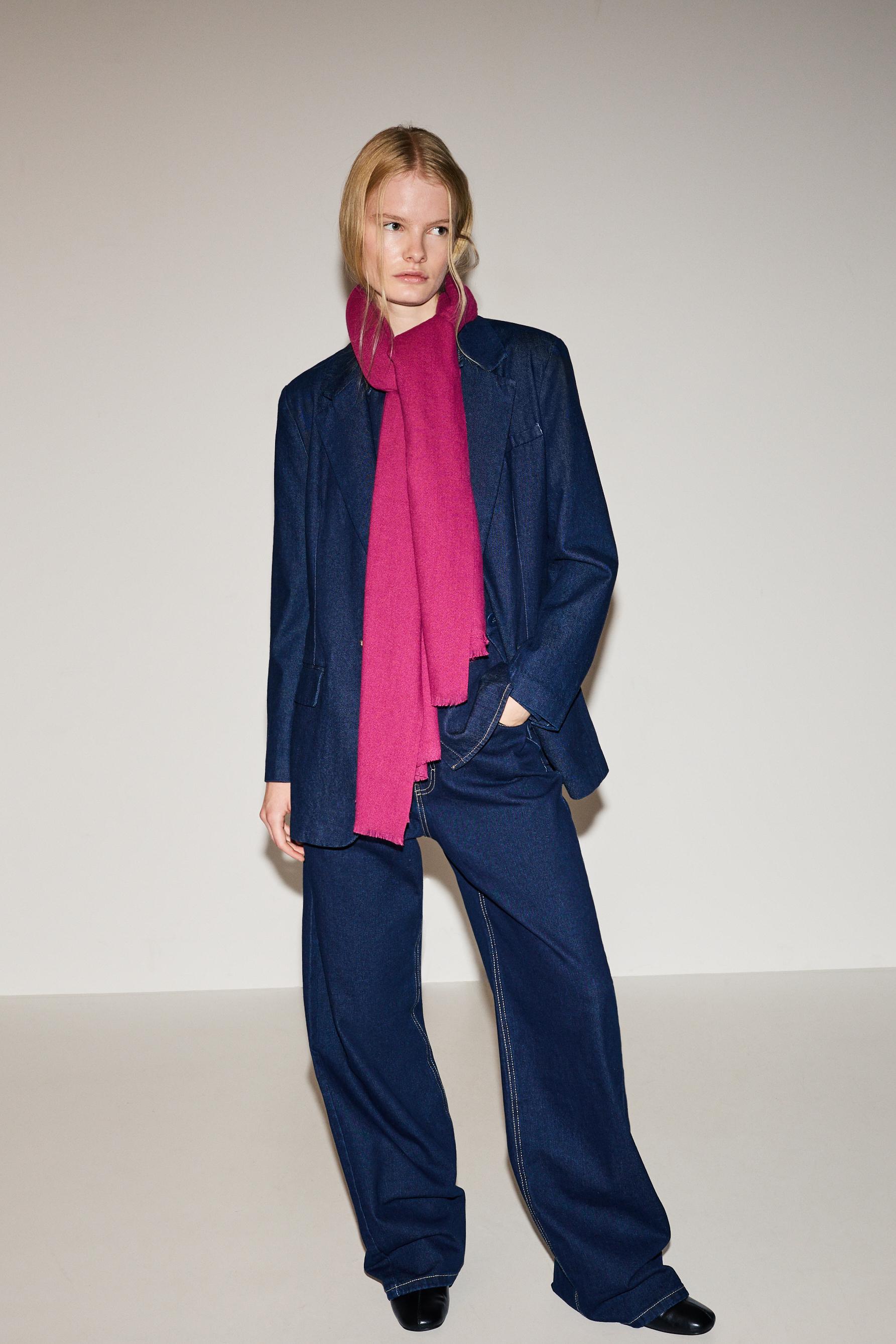 Pañuelo liso desflecado