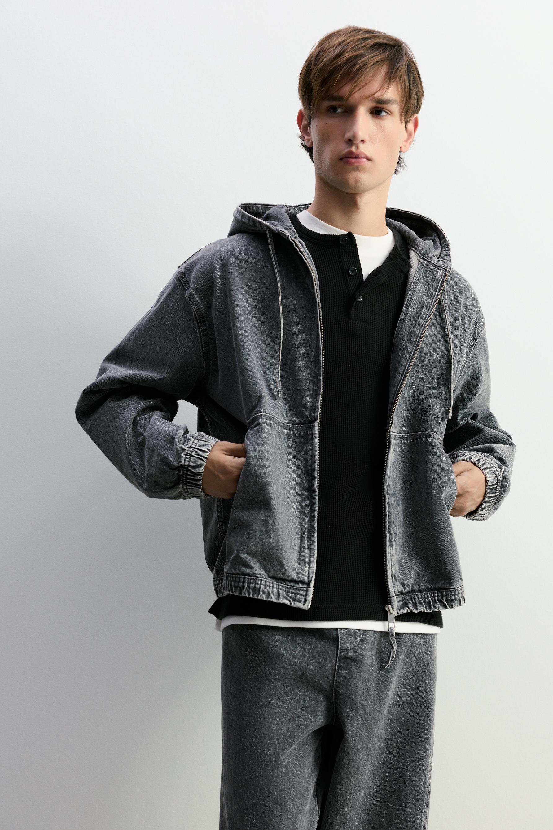 Cazadora denim capucha