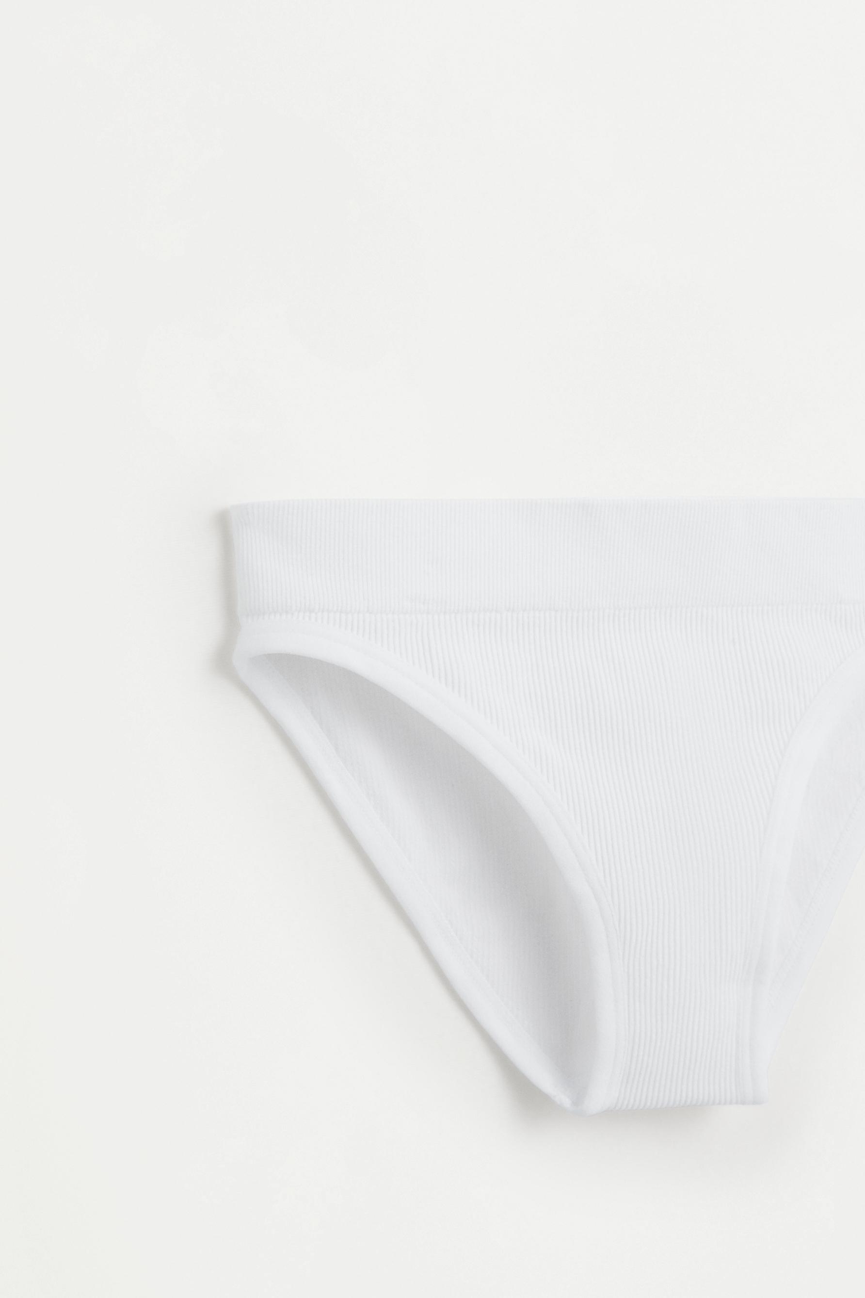 Seamless Briefs (Pack of 2) — PALE YELLOW