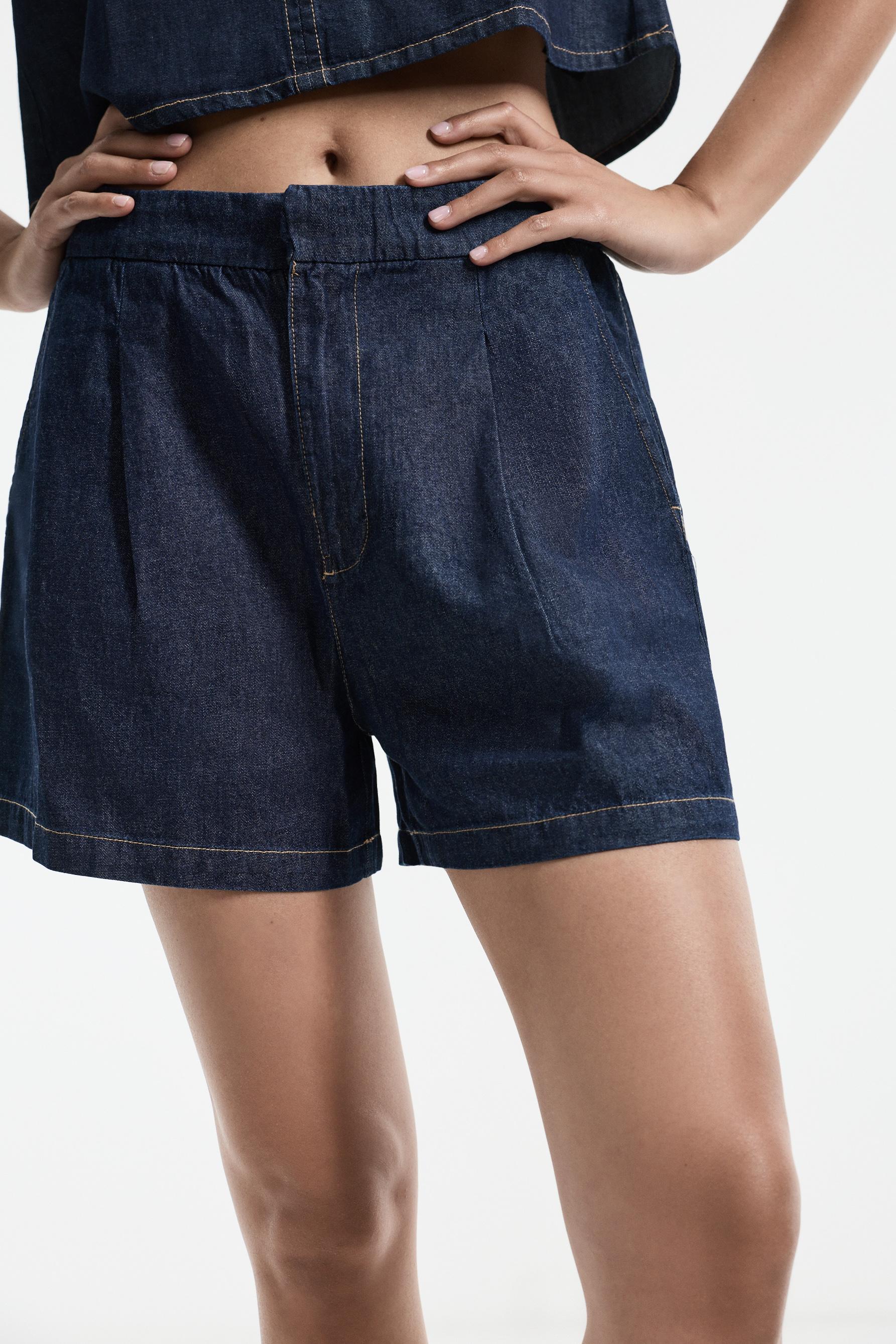 Denim shorts — NAVY