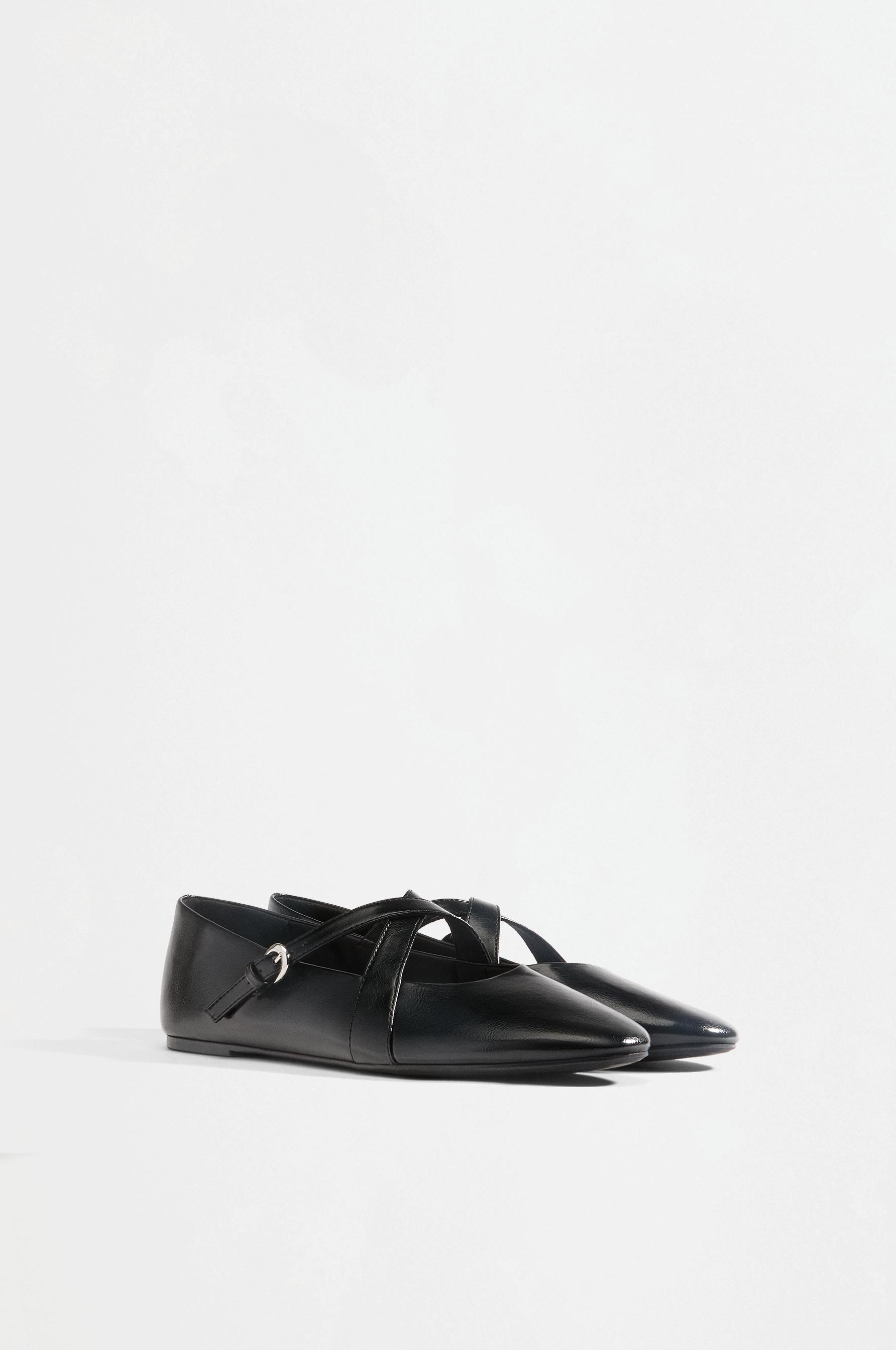 Double-strap ballet flats — BLACK