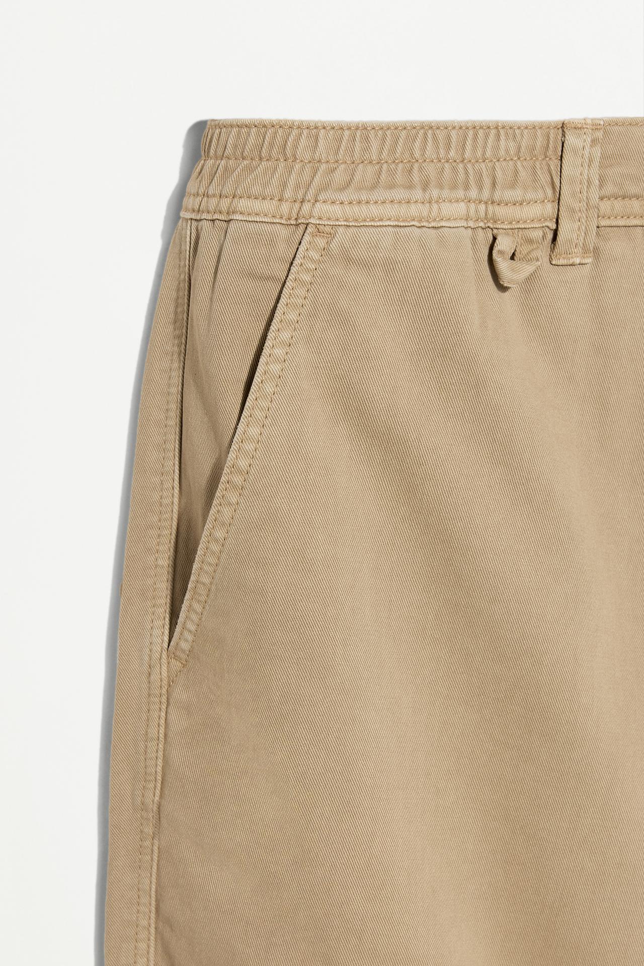 Slim fit Bermuda shorts — DARK OCHRE