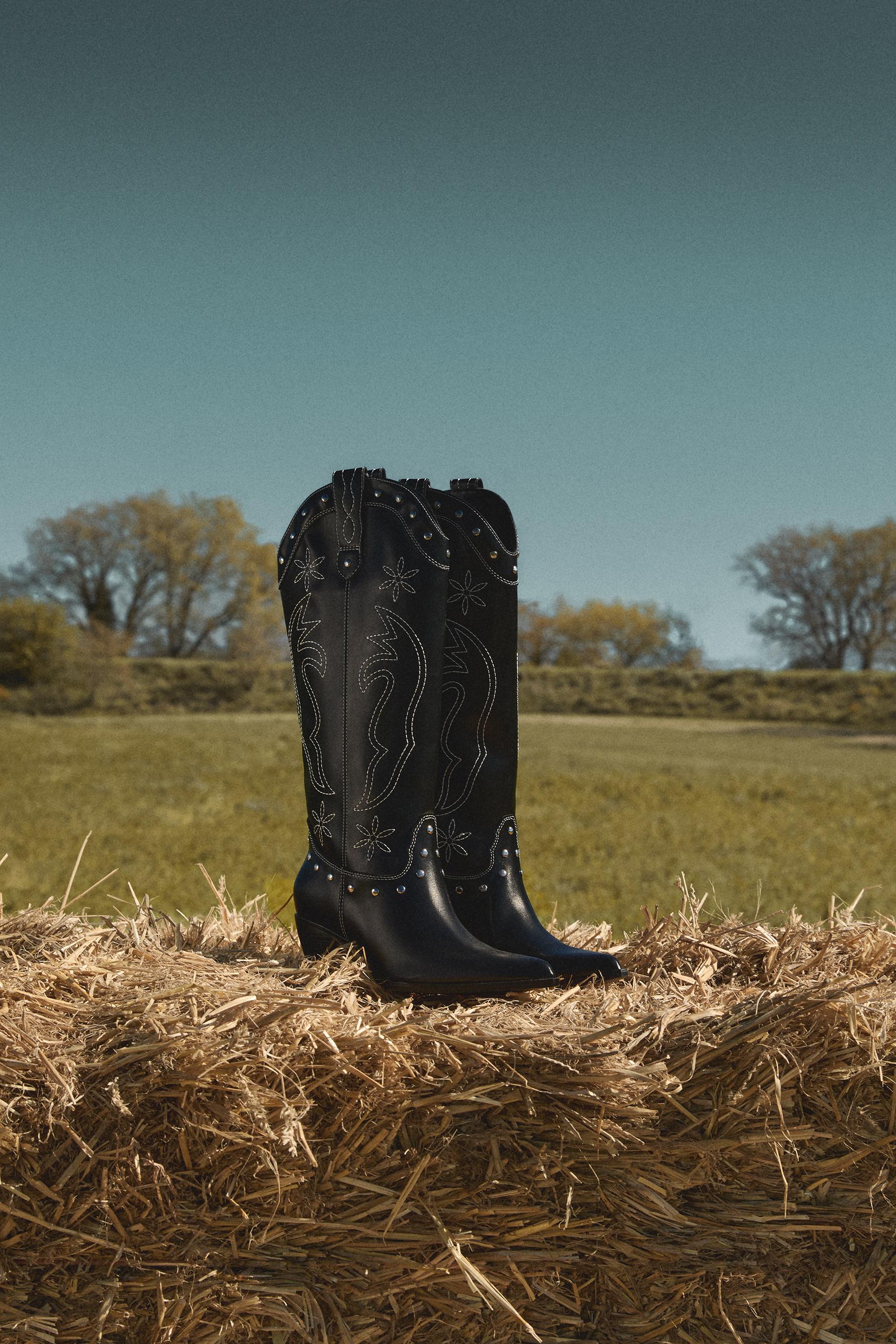 Cowboy studded boot — BLACK