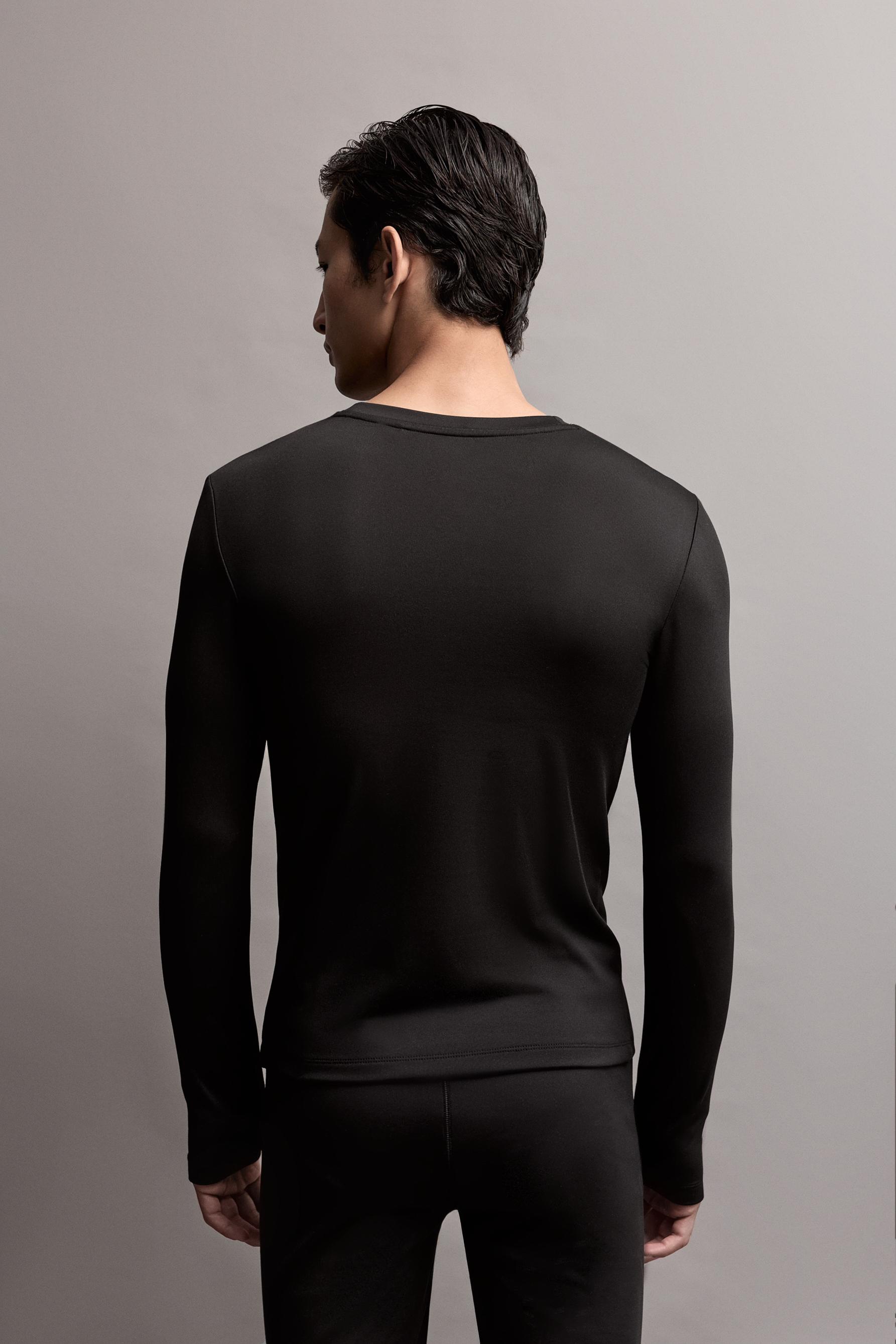 Medium weight thermal insulation T-shirt (-7ºC to 9ºC) — BLACK