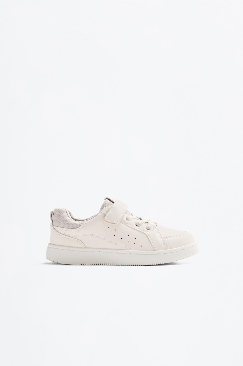 Zapatilla deportiva retro