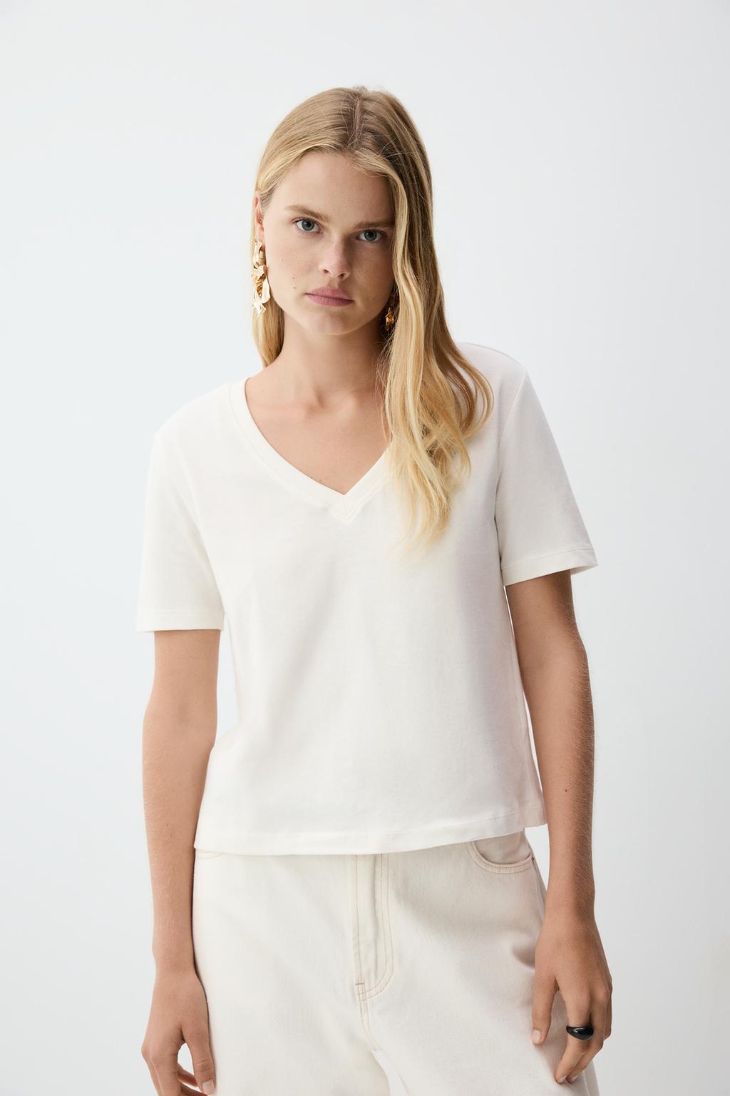 Camiseta algodón heavy cuello pico