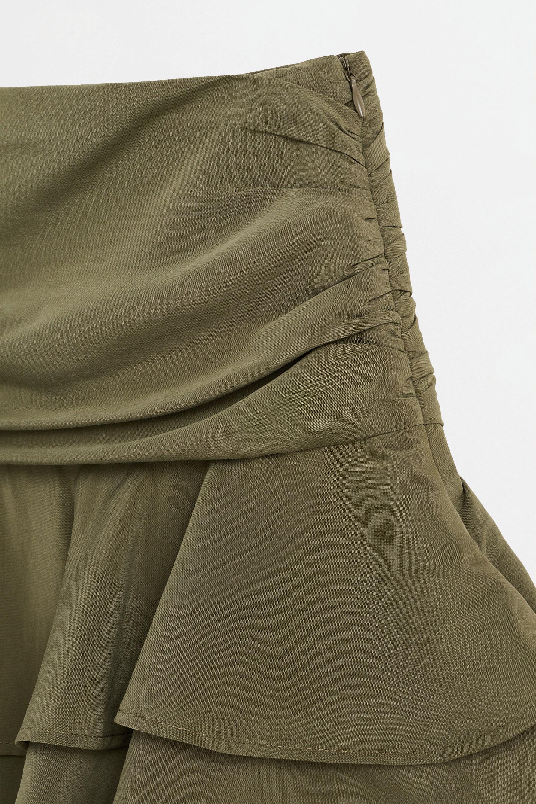Soft ruffle short skirt — KHAKI