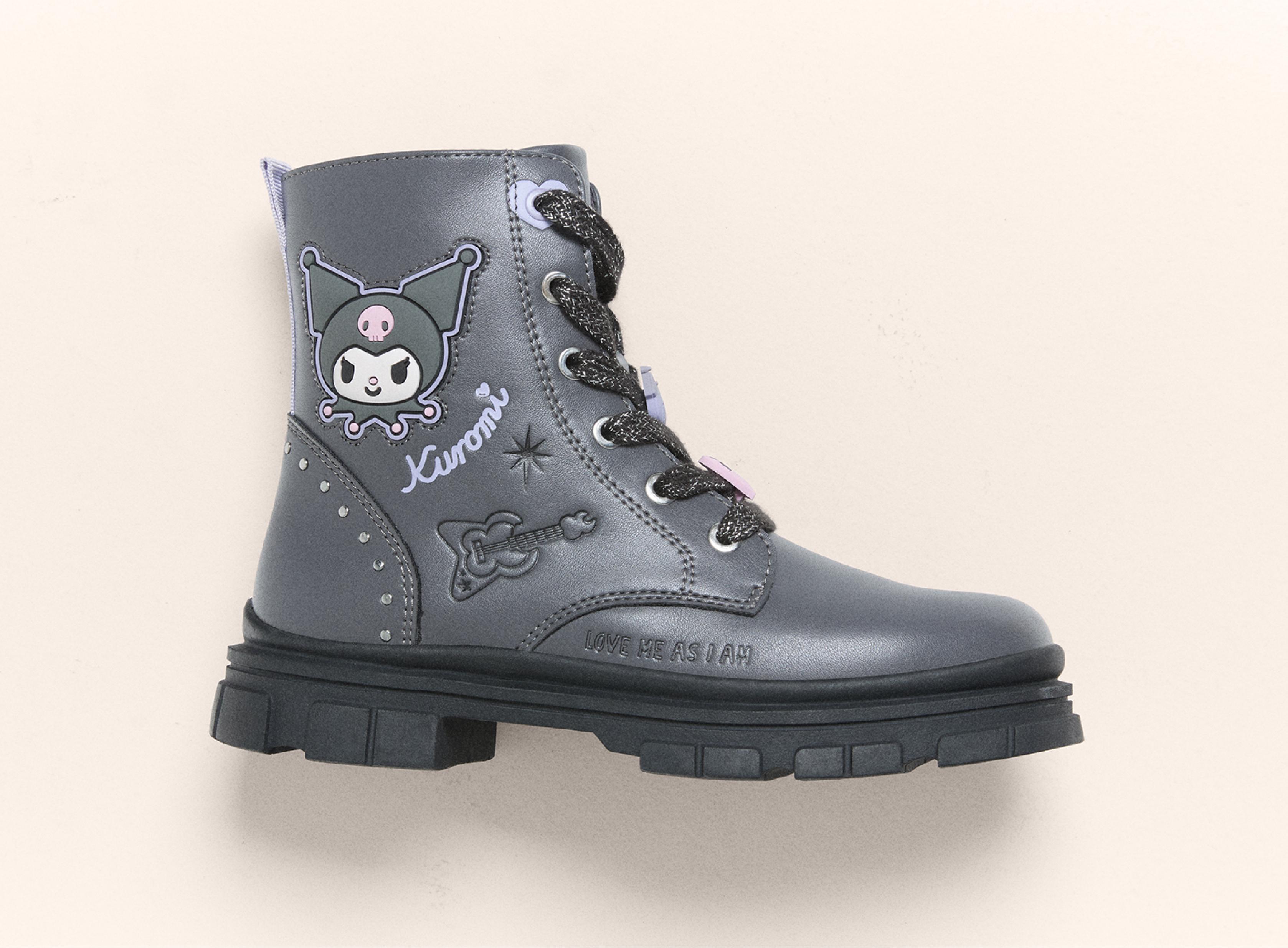 Kuromi Hello Kitty ©SANRIO Lace-up Boot — GREY
