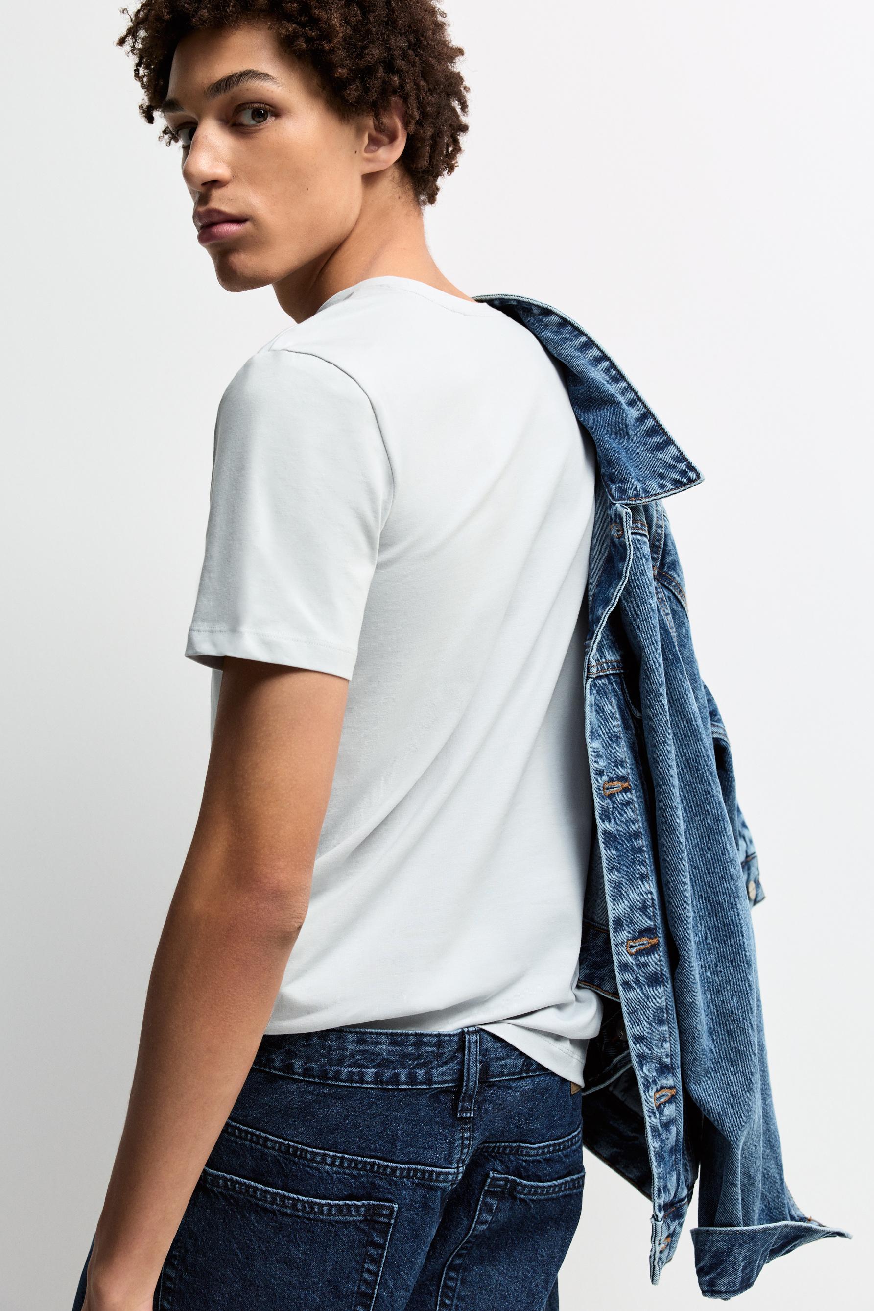 Soft slim fit T-shirt — PALE BLUE