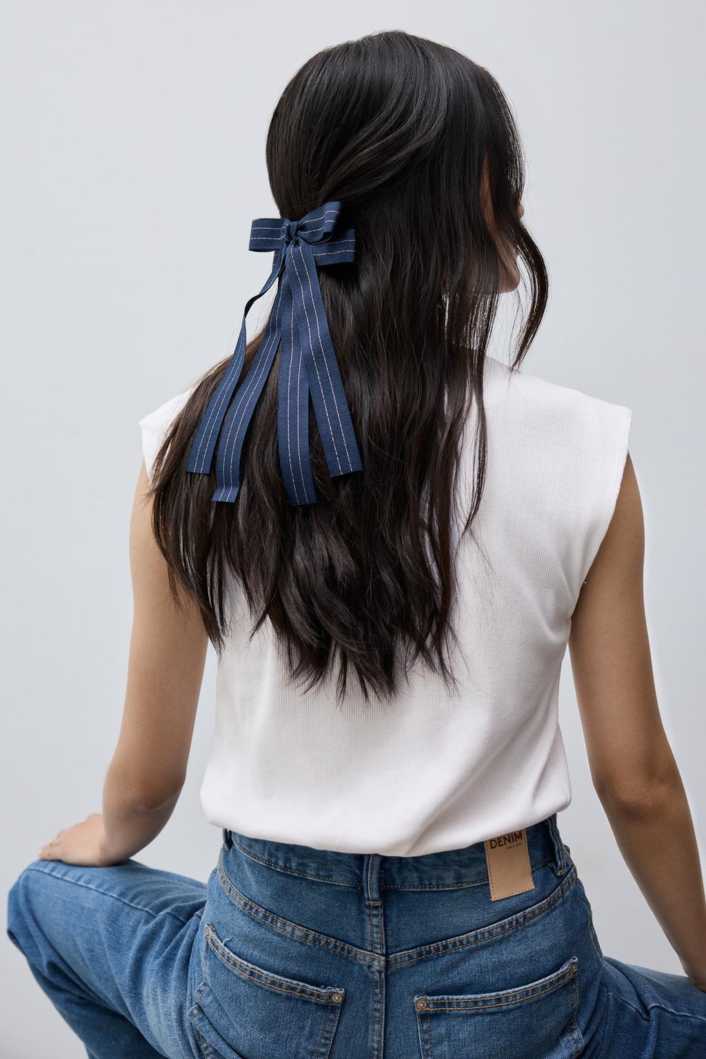 2-pack of bow hair clips