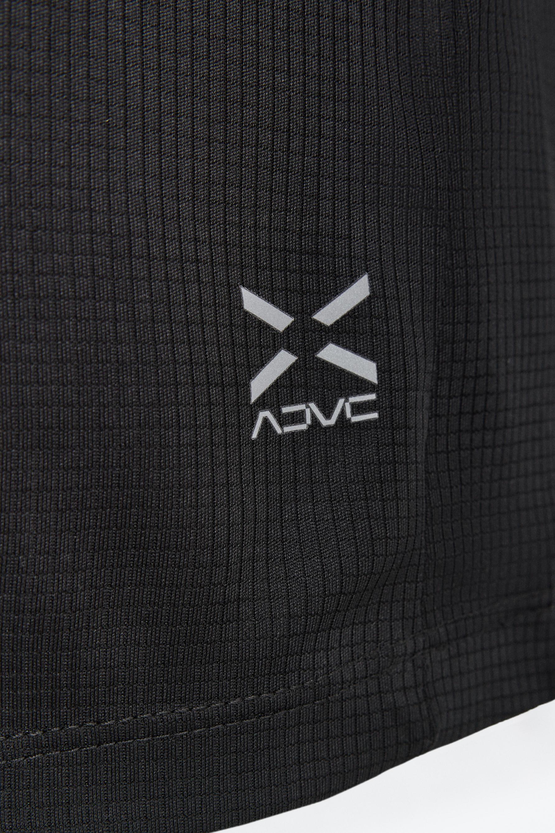 Sports T-shirt — BLACK