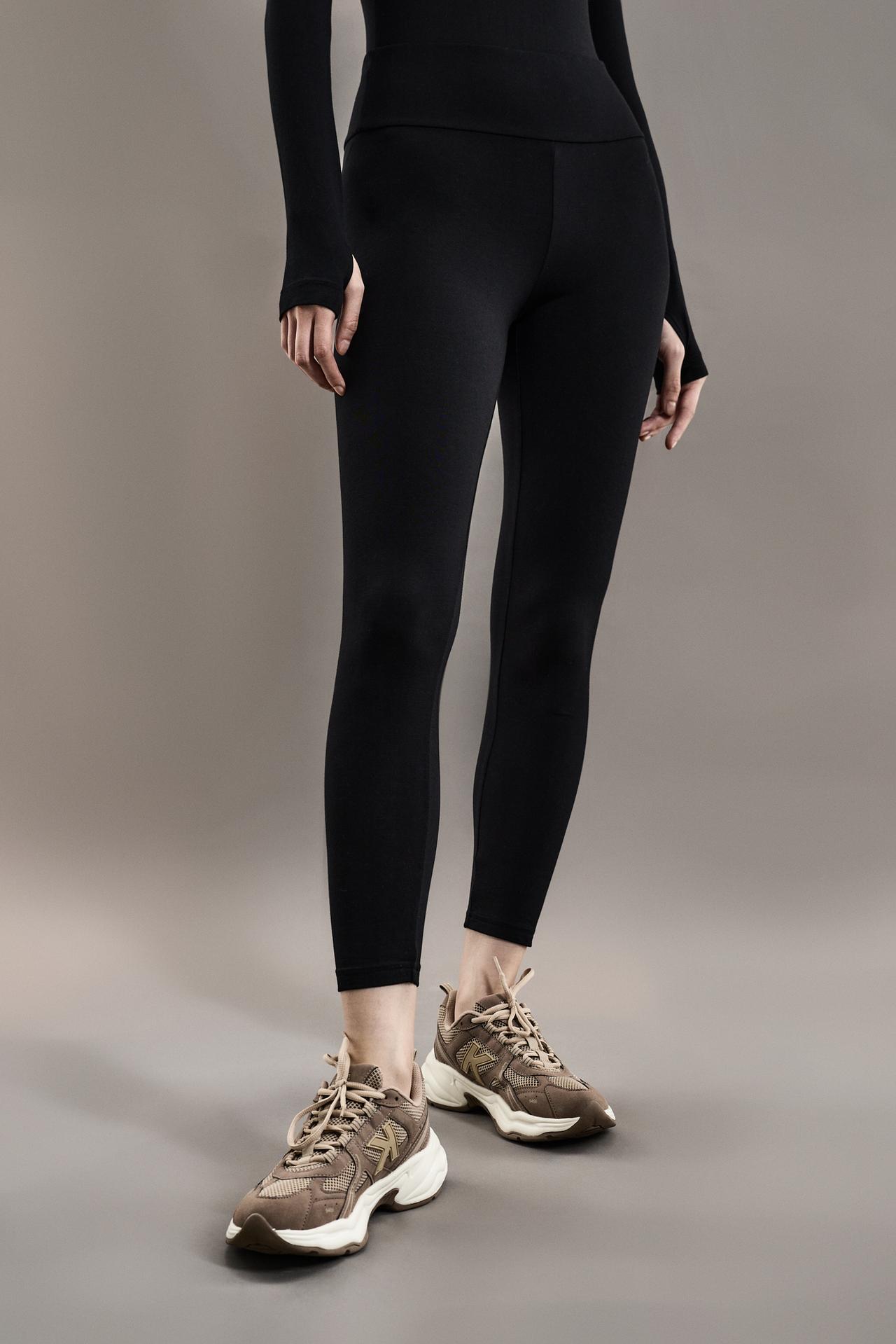 LIGHT WEIGHT thermal leggings (-4ºC to 9ºC) — BLACK