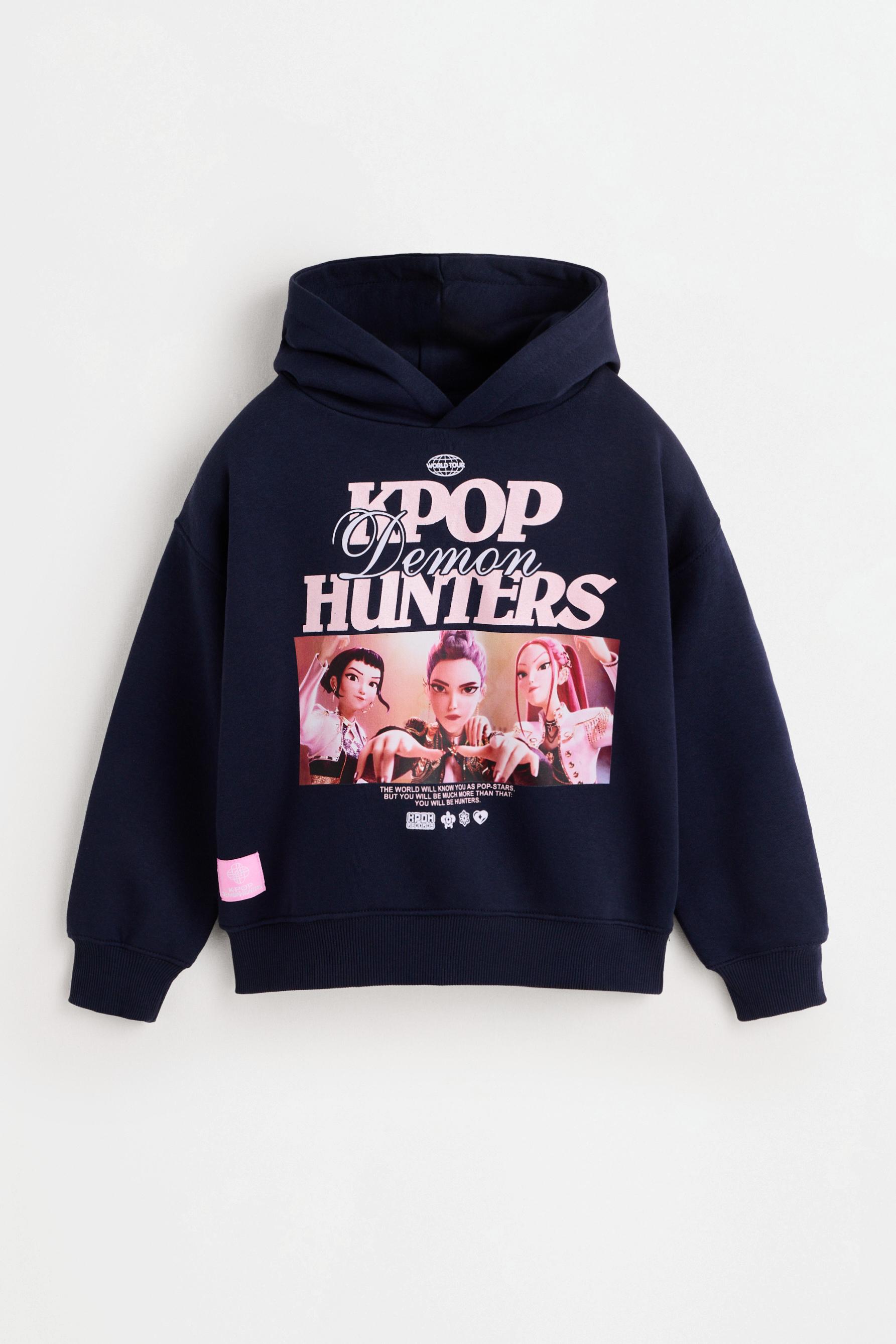 Sudadera Huntrix K-Pop Demon Hunters ™/© Netflix con capucha