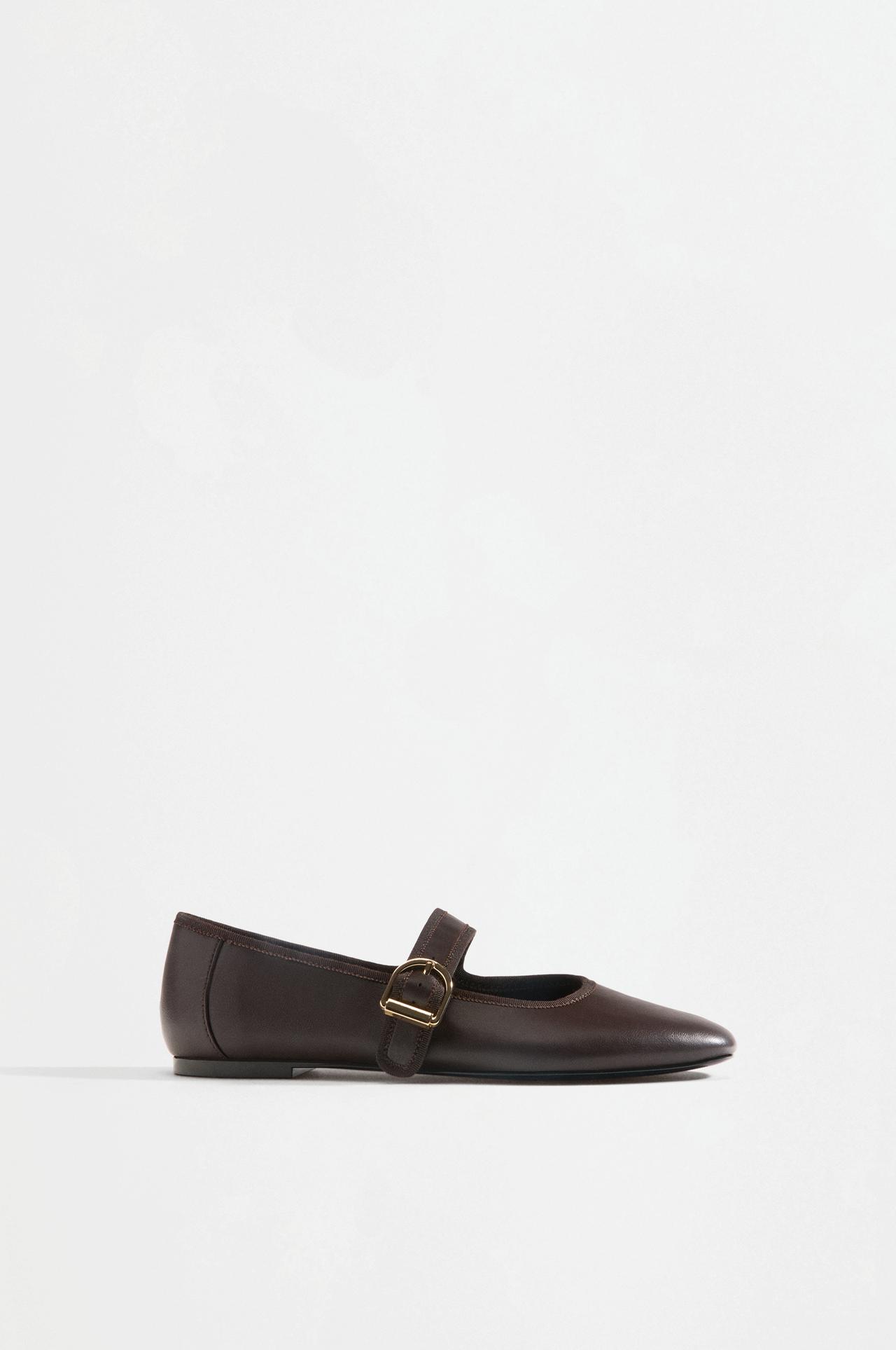 Buckle ballet flats — BROWN