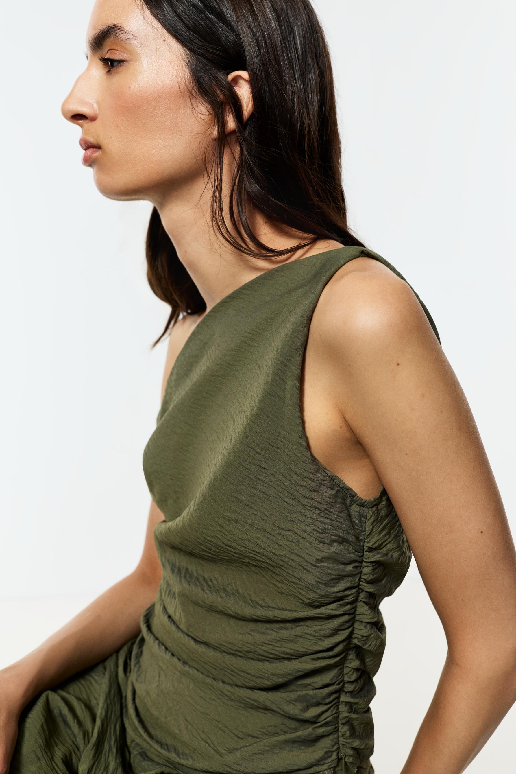 Asymmetric top — DARK KHAKI