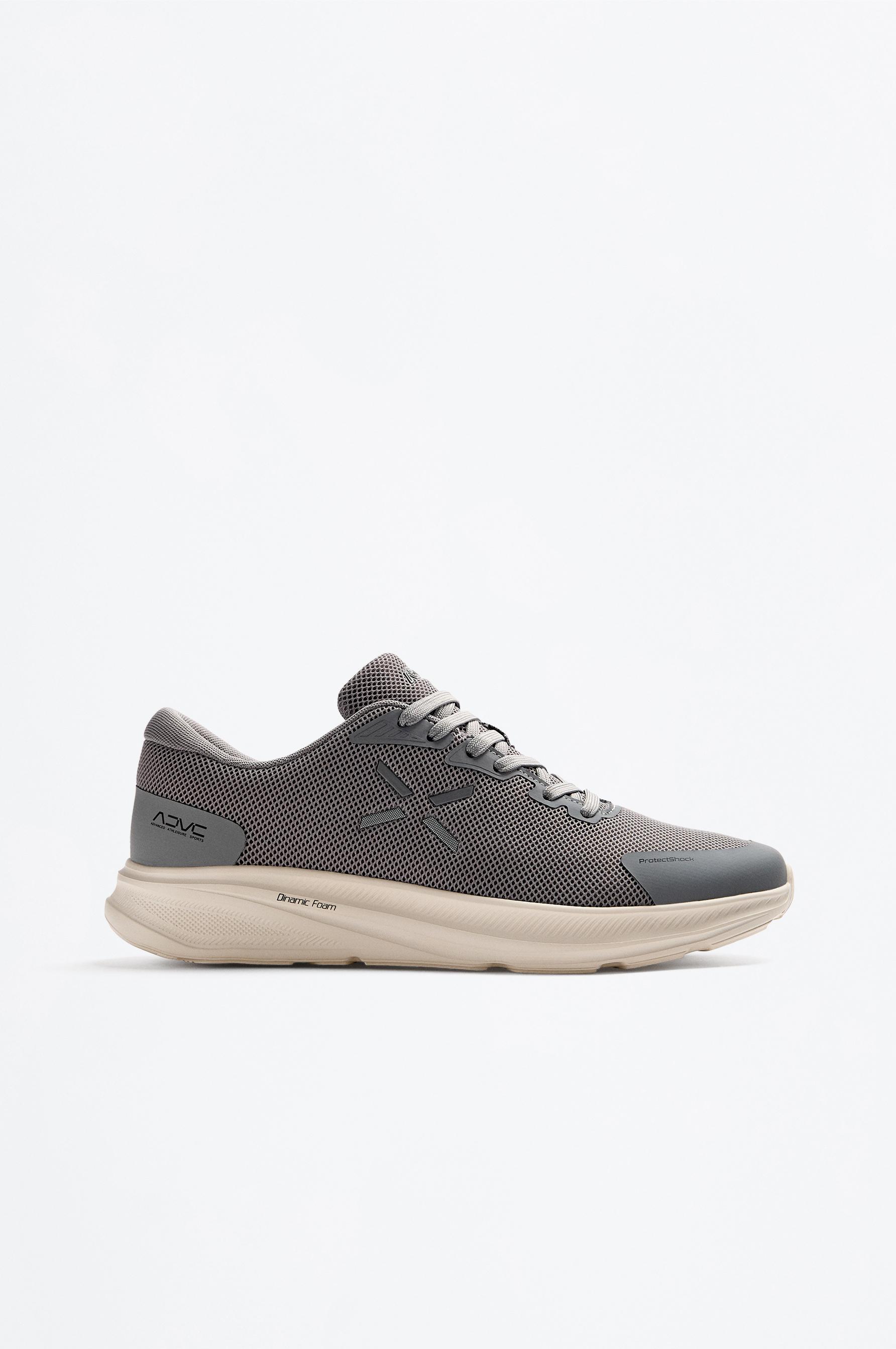 Gym sneakers — GREY