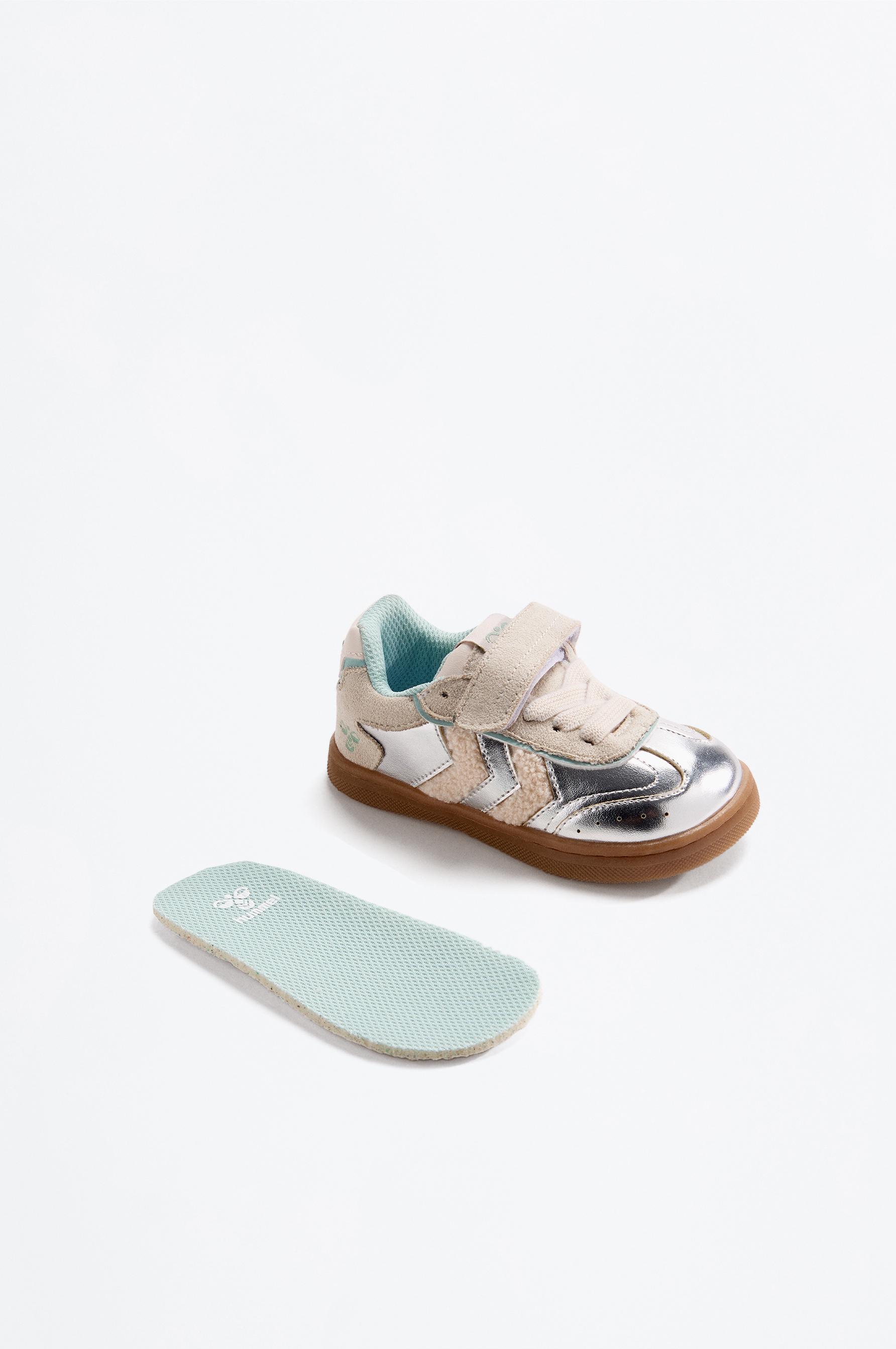 Hummel Metallic Barefoot Slipper — SILVER