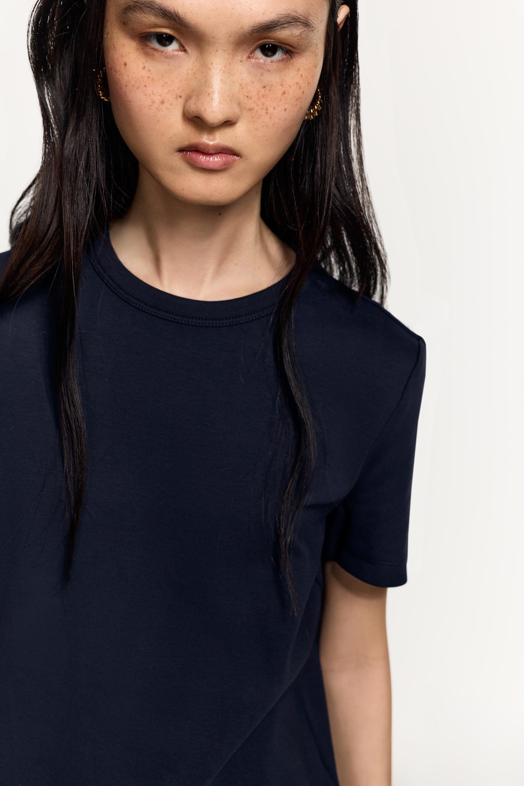 Basic short sleeve T-shirt — NAVY