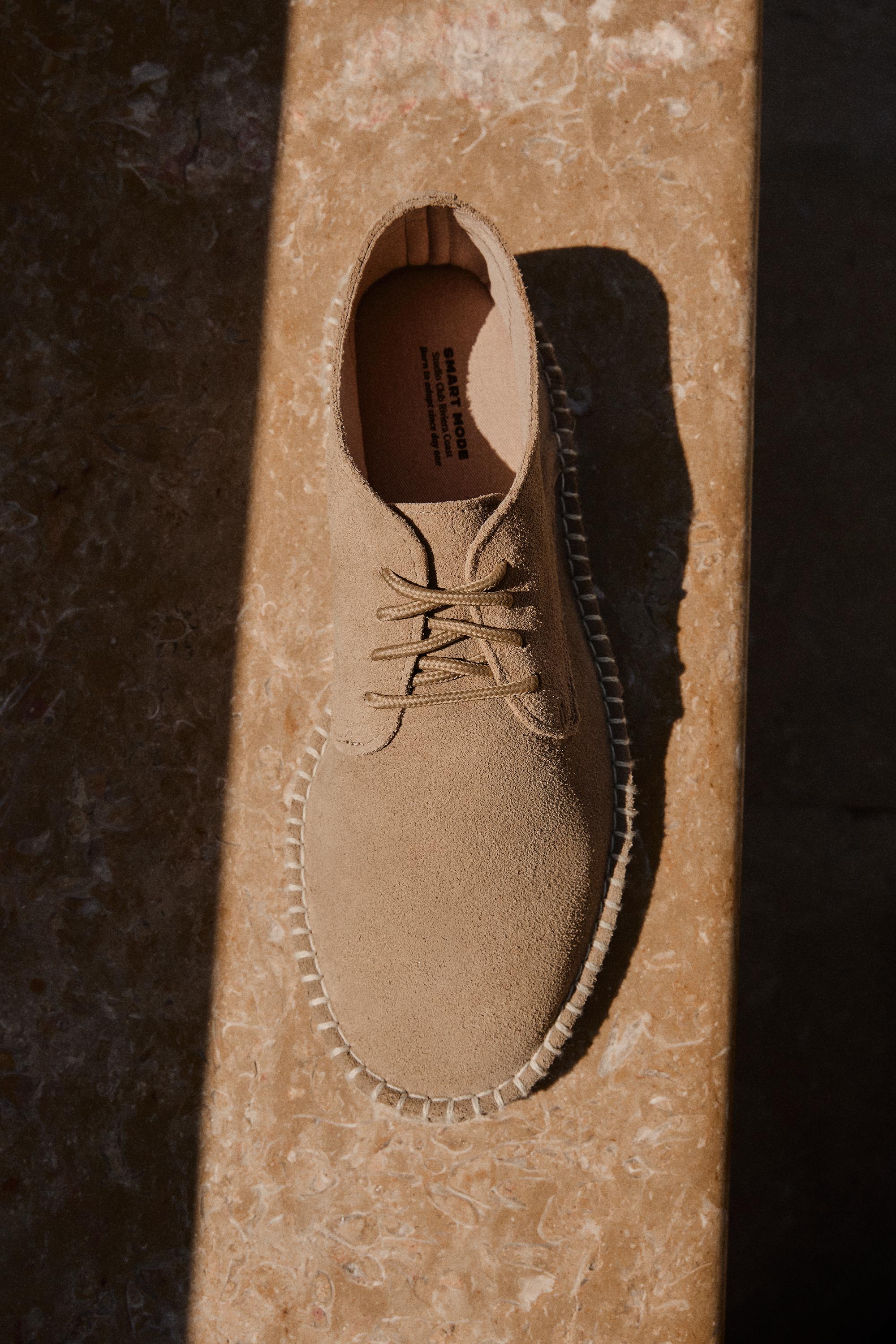 Leather Blucher dress shoe — BEIGE