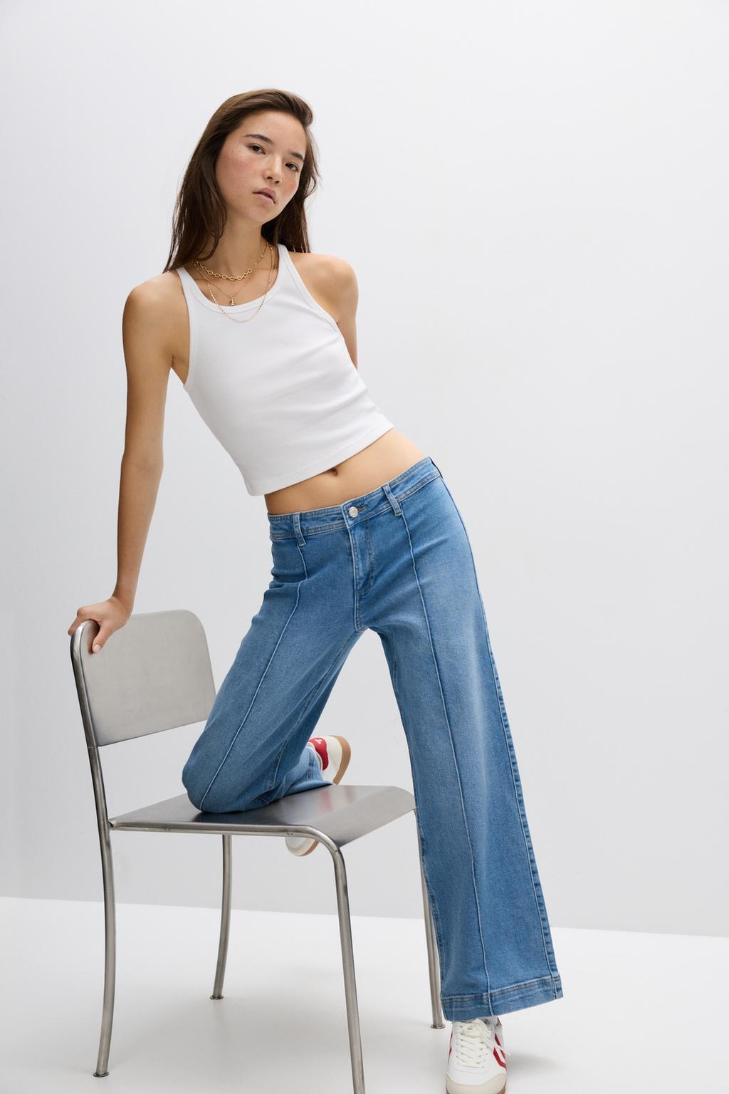 Wide-leg jeans with seam detail