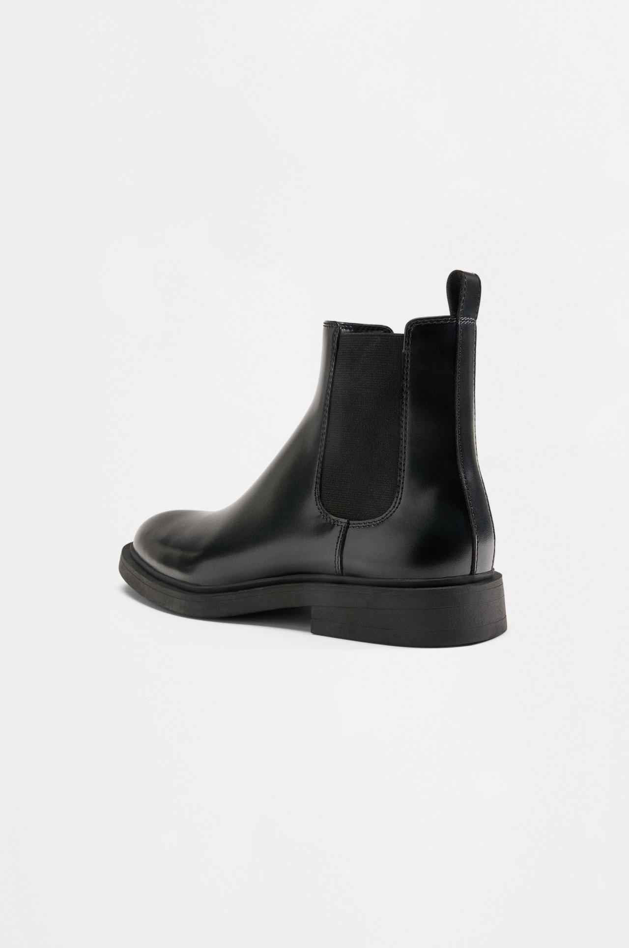 Chelsea boots — BLACK