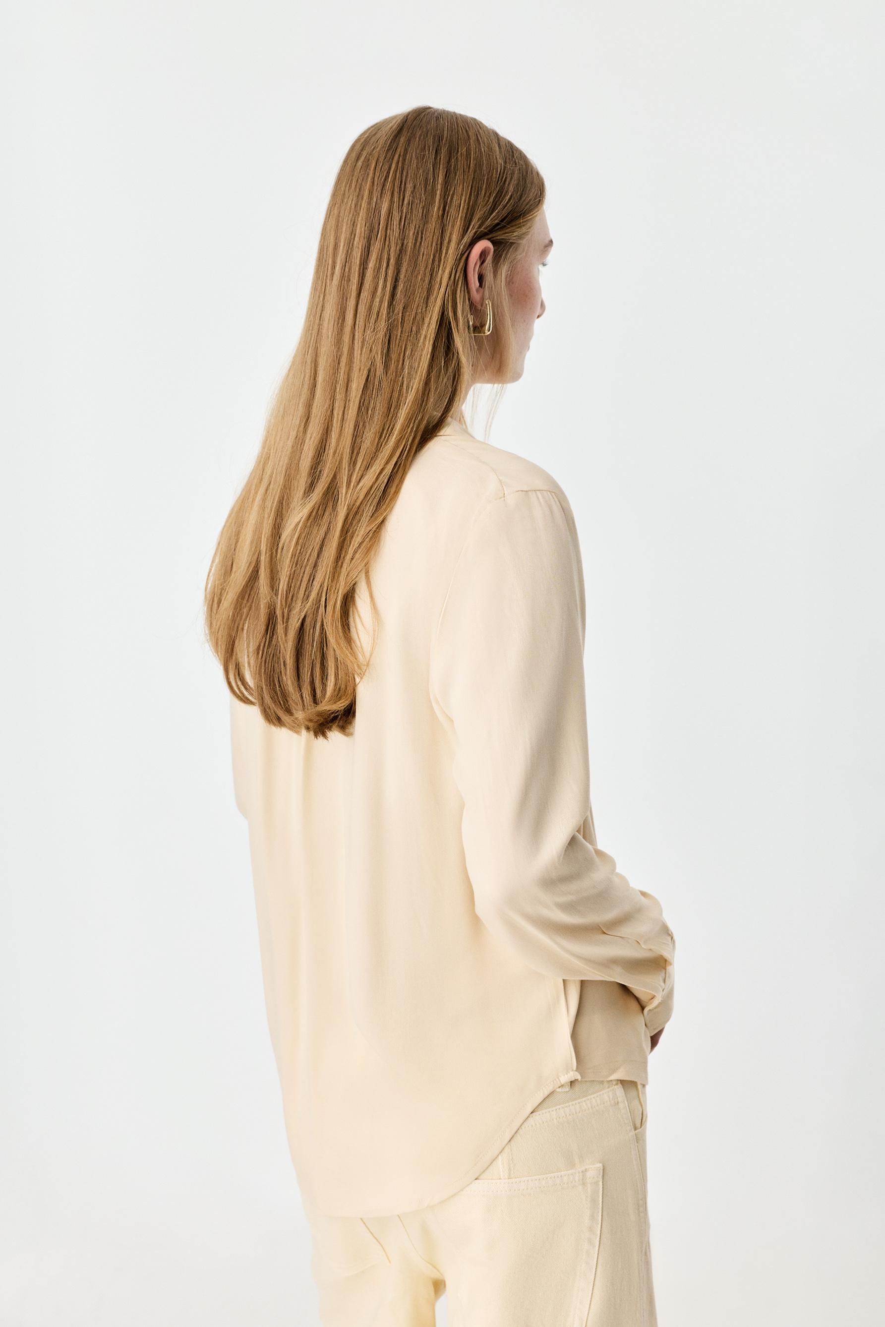Basic henley shirt — VANILLA