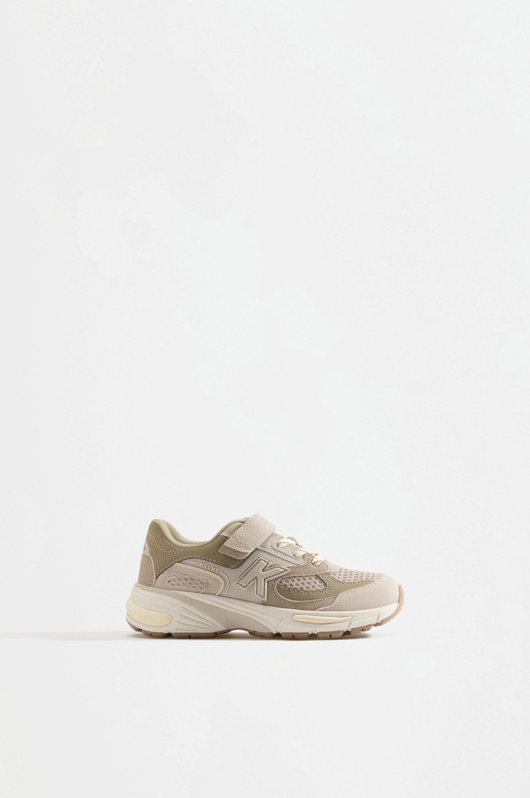 Kelme sneakers — BROWNISH TONE